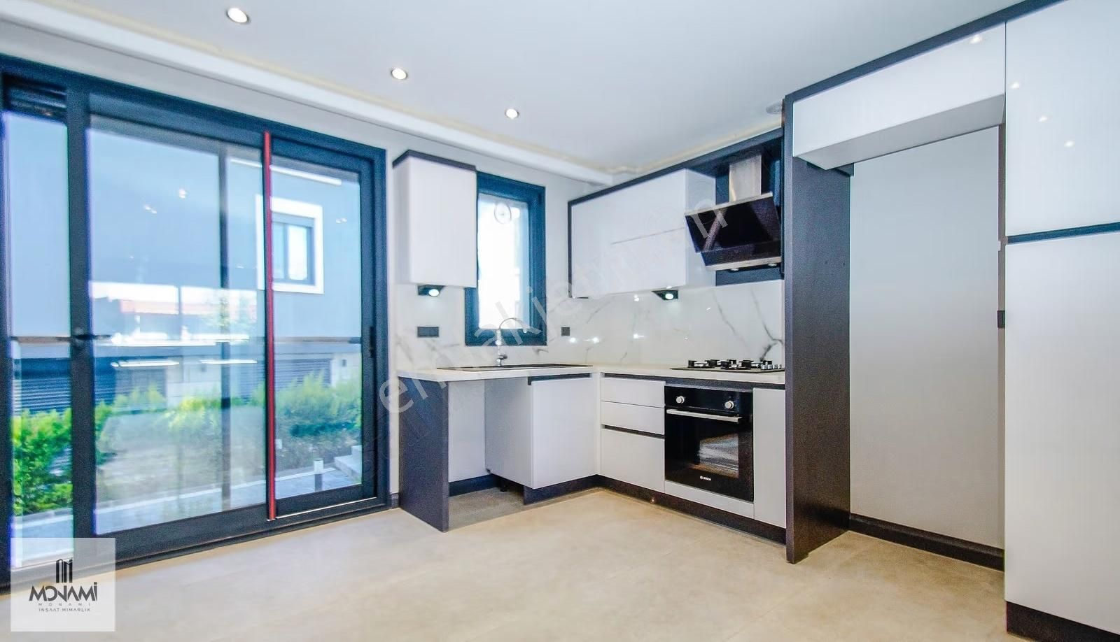 Sıfır Denize 100mt 4+1 Villa Butik Sitede Doğalgazlı Mini Bahçe - Görsel 25