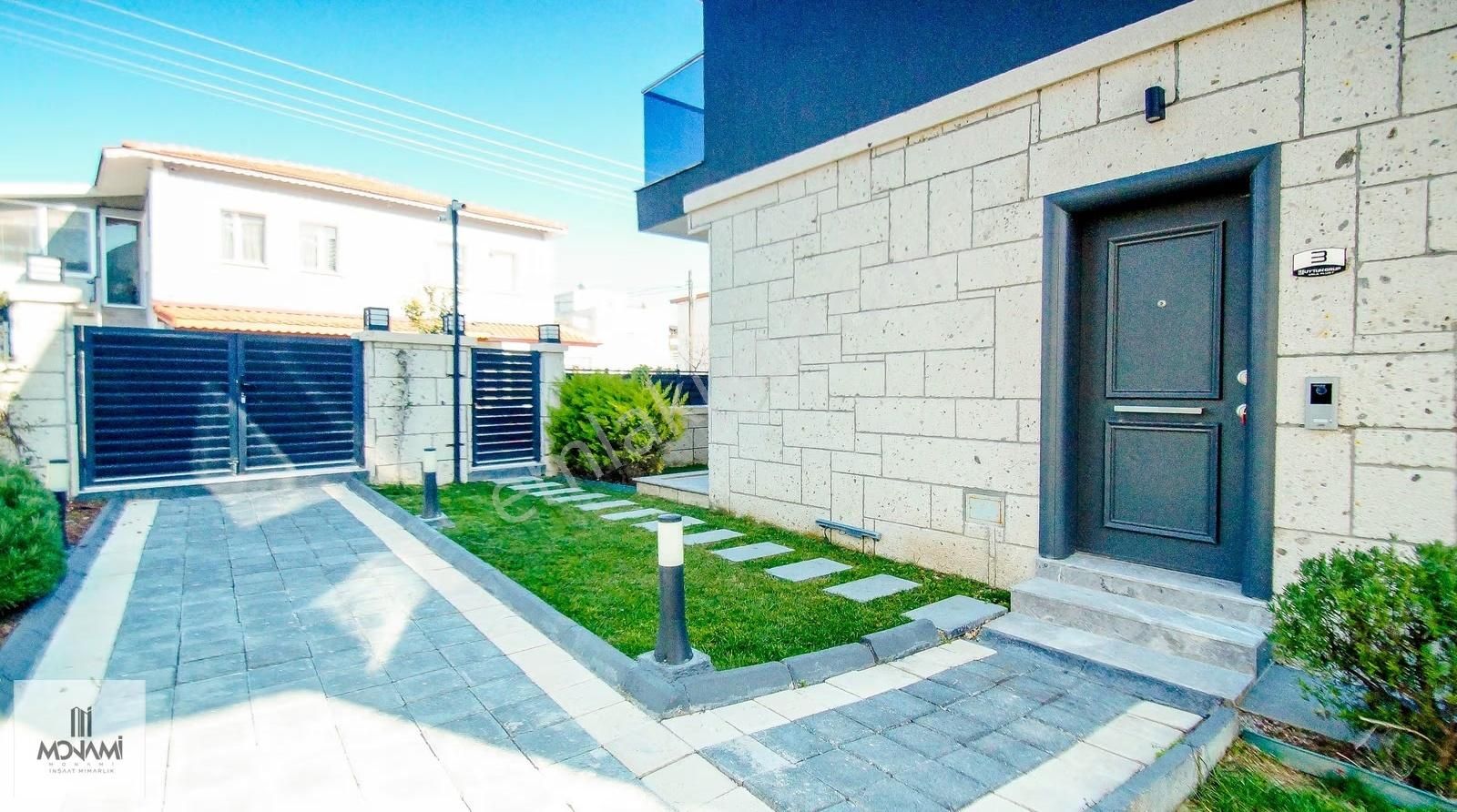 Sıfır Denize 100mt 4+1 Villa Butik Sitede Doğalgazlı Mini Bahçe - Görsel 32