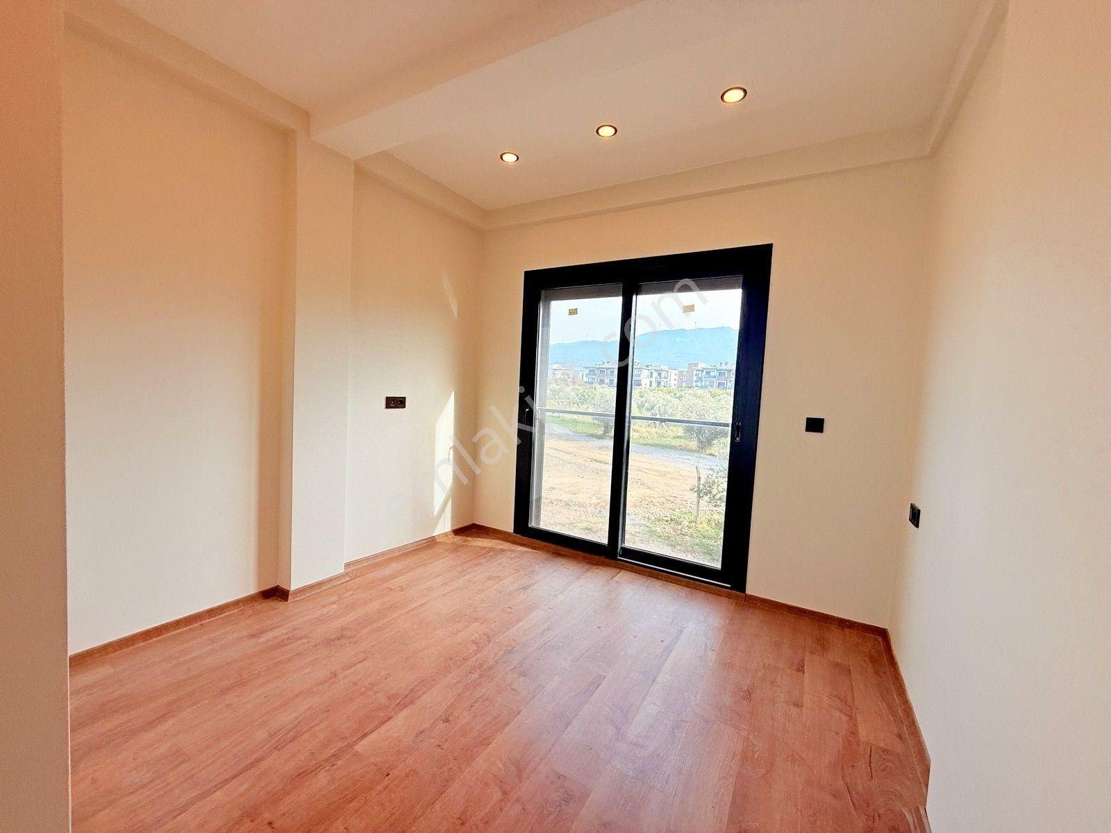 Kuşadası Satılık Davutlarda Havuzlu Sitede 3+1 Villa - Görsel 25