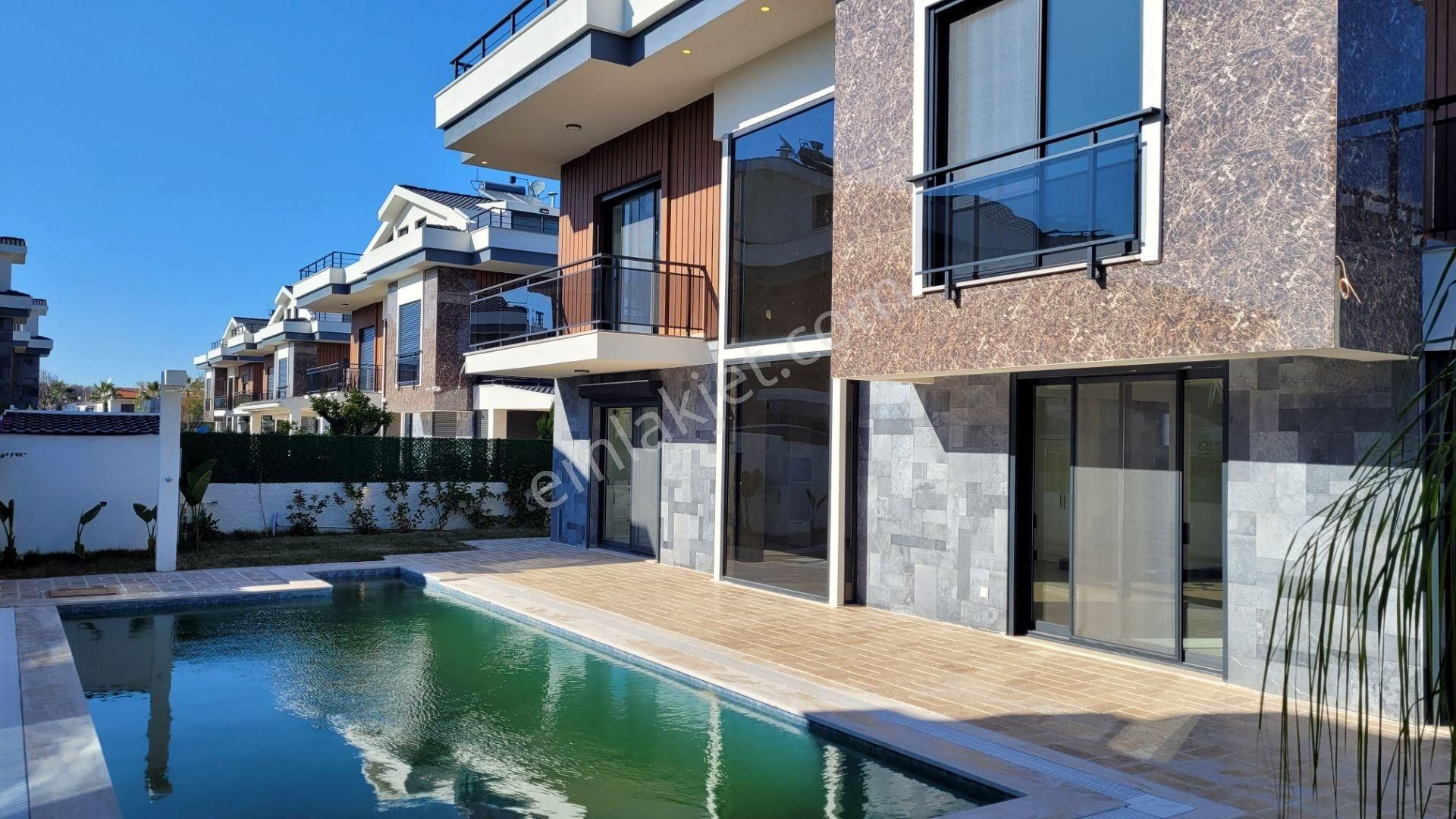 Galaksi Villaları - 280 M2 - 4+1 - Özel Havuzlu - Görsel 9