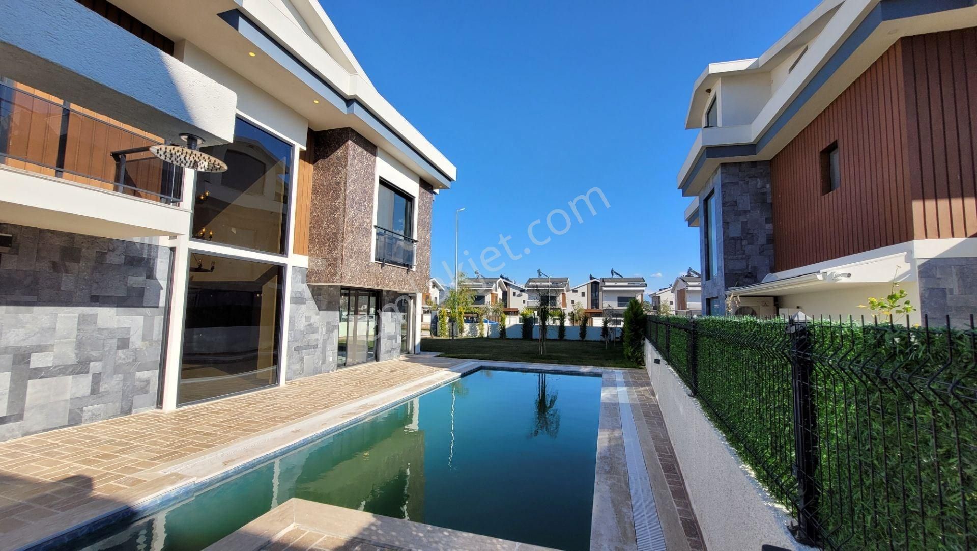 Galaksi Villaları - 280 M2 - 4+1 - Özel Havuzlu - Görsel 12