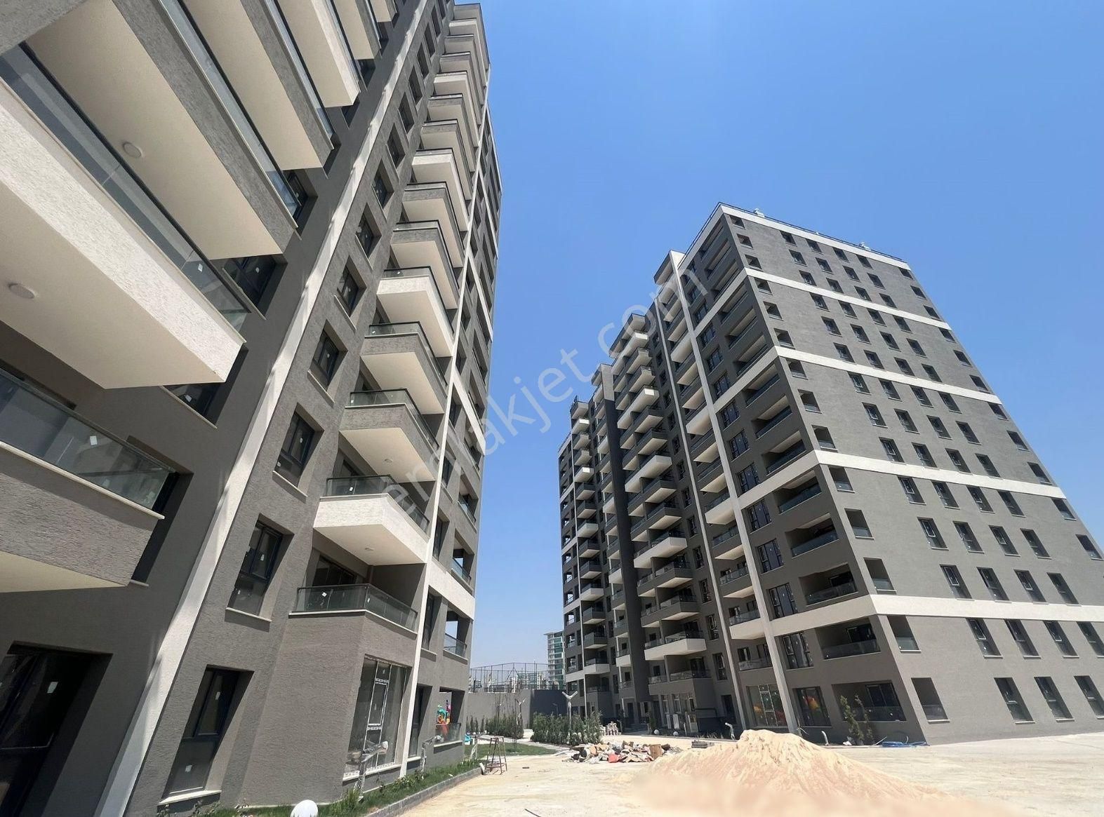 Cumhuriyet Mah. İst Yolu Metro Dibi Atk Sitesi 1+1 Satılık Daire - Görsel 19