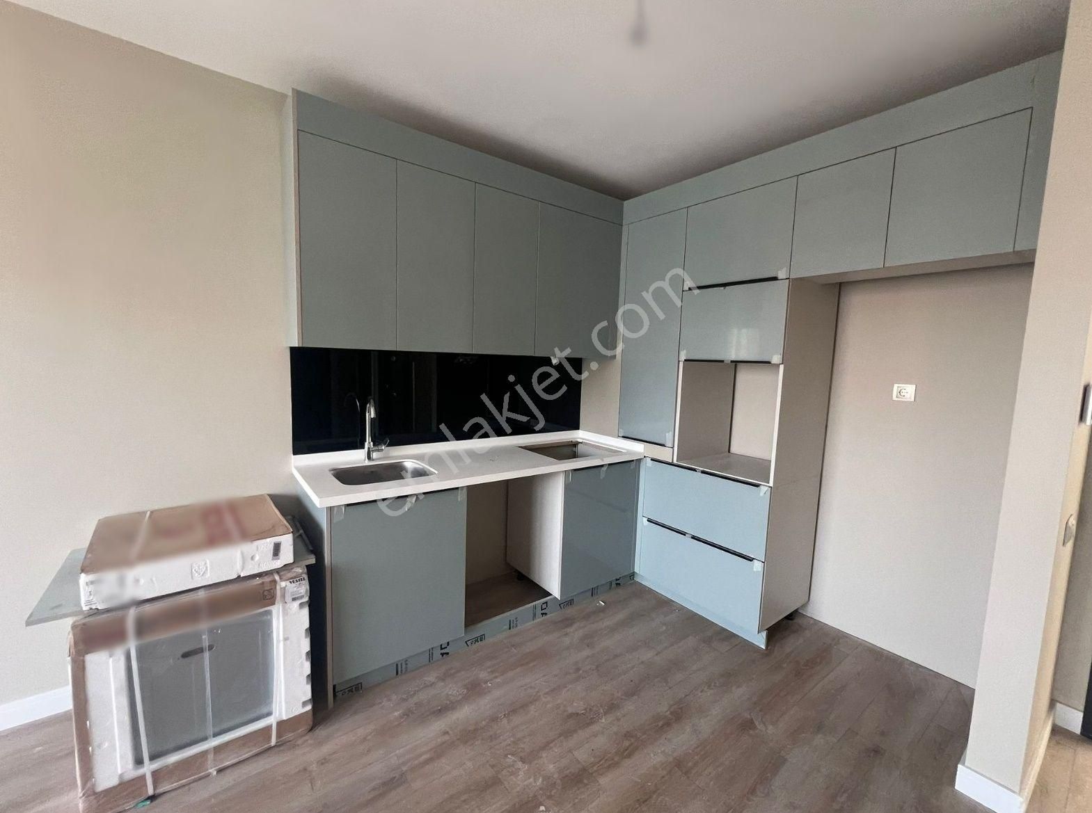Cumhuriyet Mah. İst Yolu Metro Dibi Atk Sitesi 1+1 Satılık Daire - Görsel 4