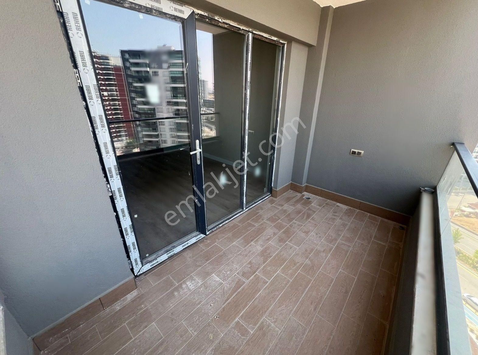 Cumhuriyet Mah. İst Yolu Metro Dibi Atk Sitesi 1+1 Satılık Daire - Görsel 6