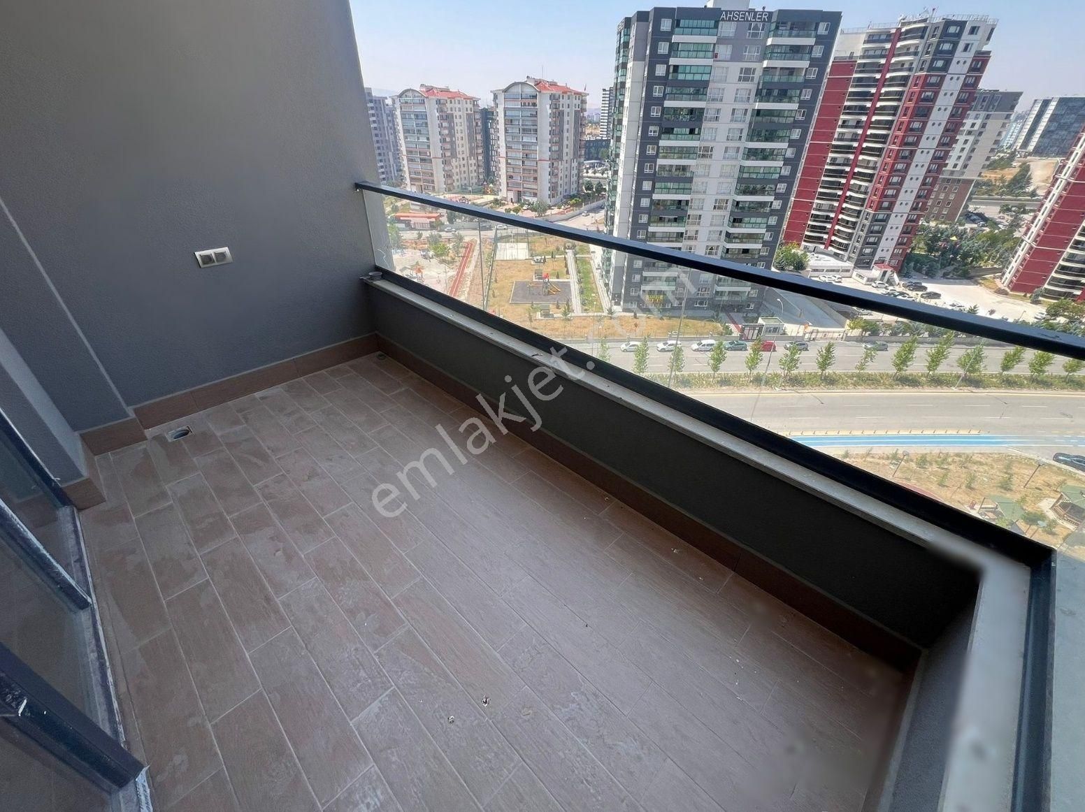 Cumhuriyet Mah. İst Yolu Metro Dibi Atk Sitesi 1+1 Satılık Daire - Görsel 5