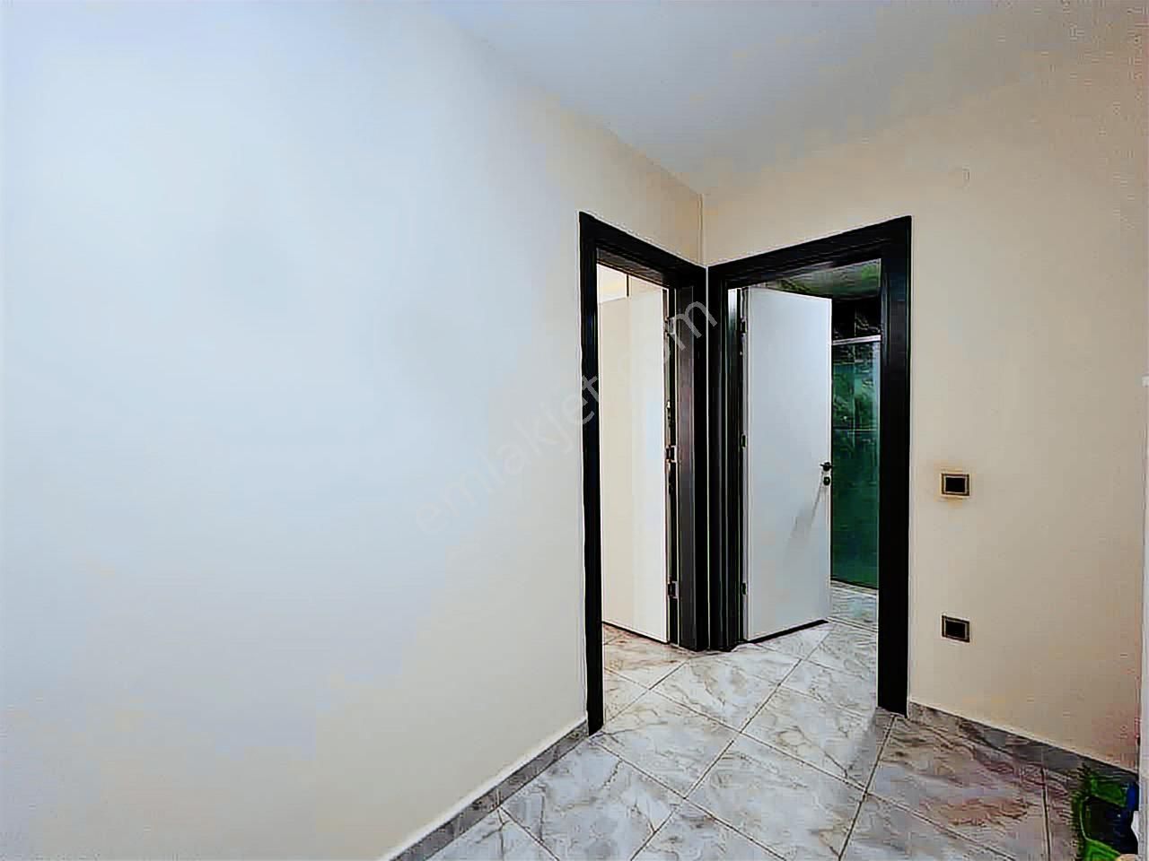 Obada Bölge Hastanesi Karşısı Eşyalı Satılık 1+1 Daire - Görsel 14