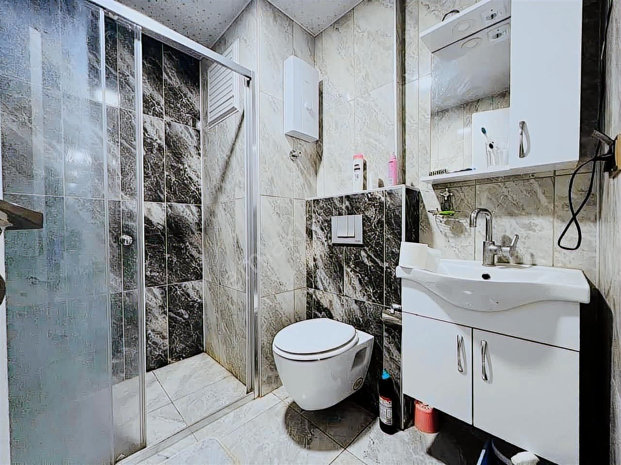 Obada Bölge Hastanesi Karşısı Eşyalı Satılık 1+1 Daire - Görsel 2