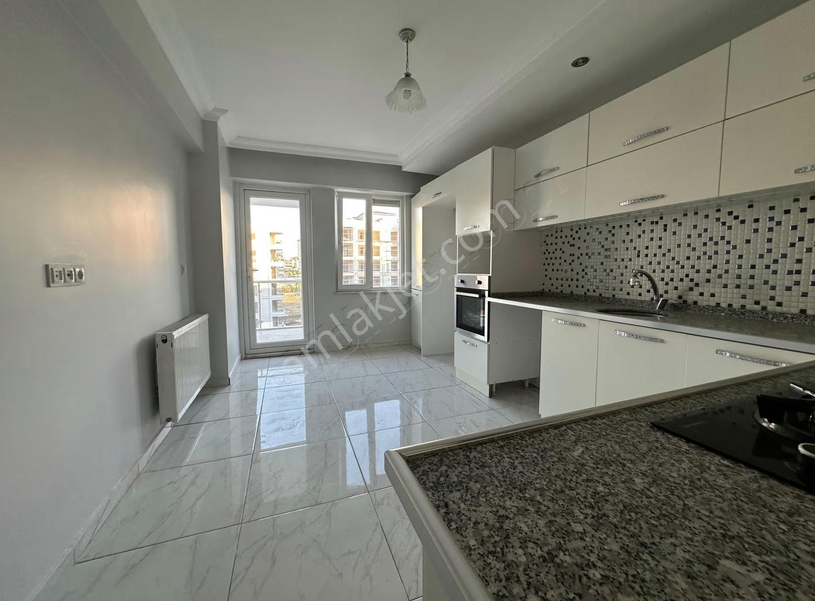 Cadde Park Konutları Satılık Geniş 3+1 Daire