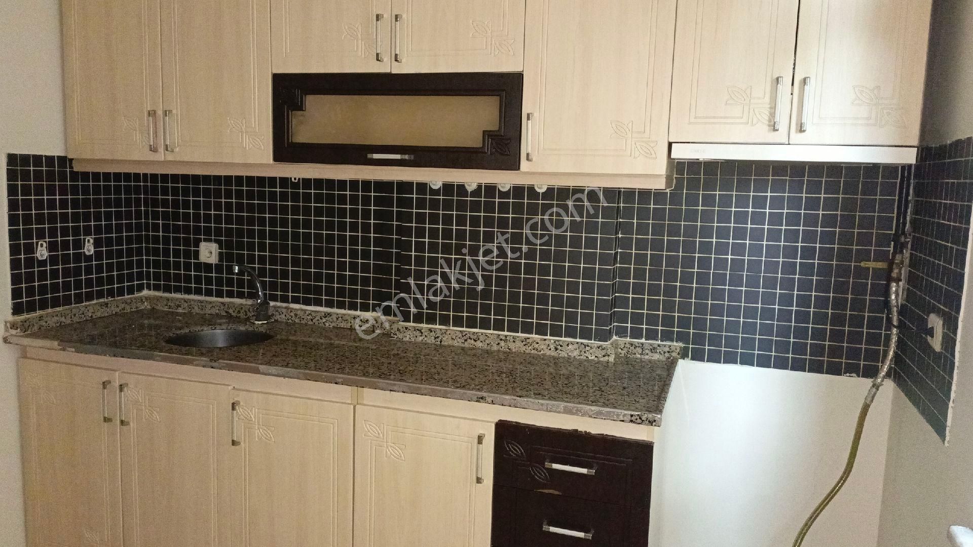 Güzelyalı Güven Emlaktan Merkezi Konum Acil Satılık 3+1 Daire - Görsel 19