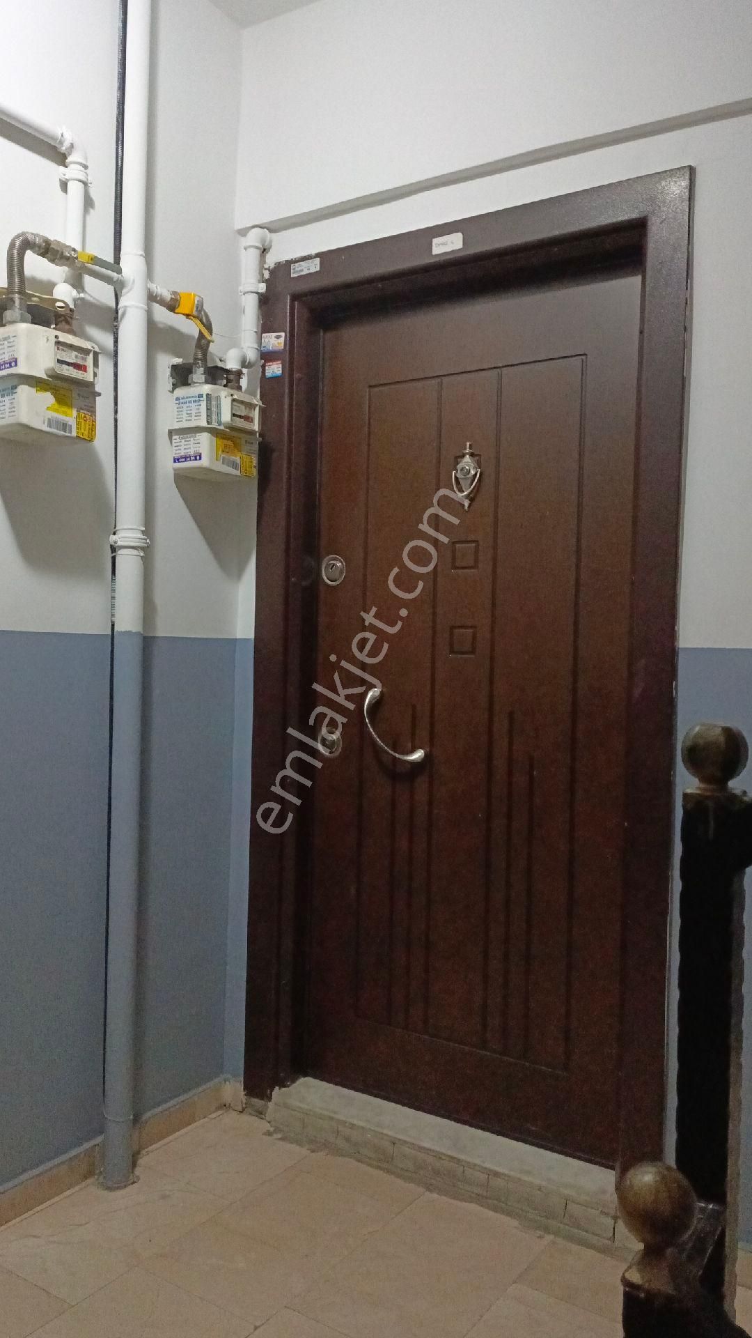 Güzelyalı Güven Emlaktan Merkezi Konum Acil Satılık 3+1 Daire - Görsel 8