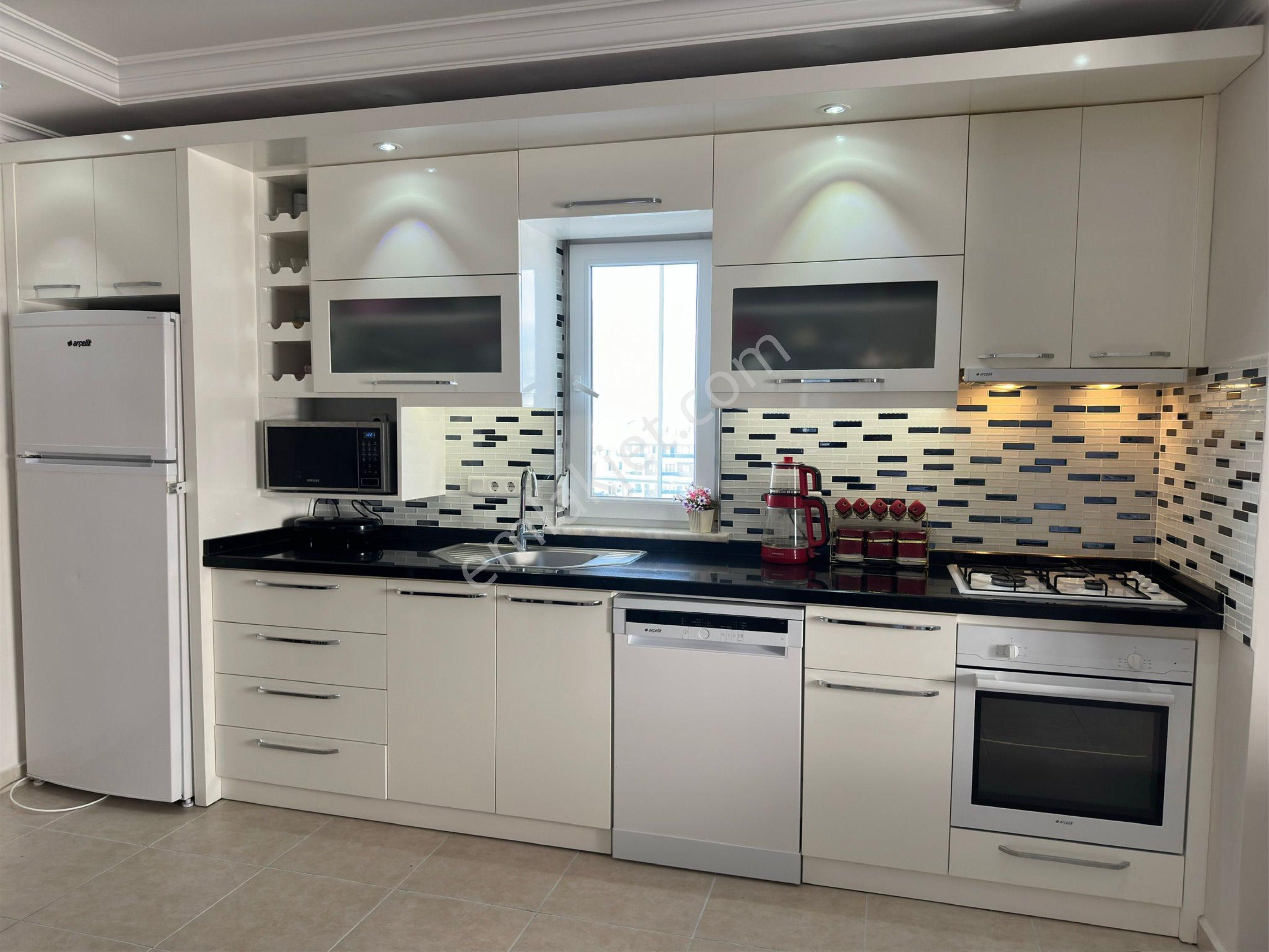 Alanya Tosmur Satılık 3 + 1 Eşyalı Daire