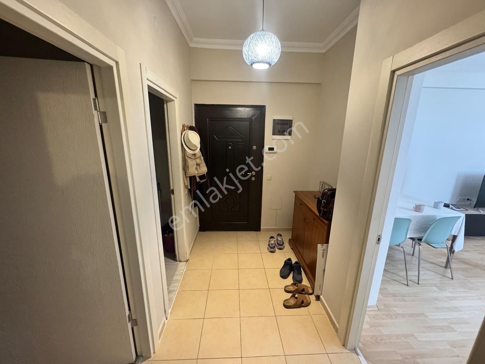 Güzeloba Merkezinde Site İçi Katta 2+1 - Görsel 4