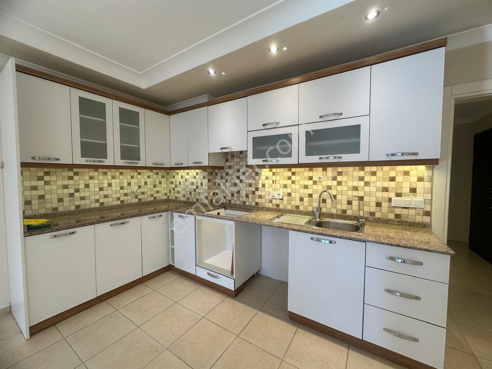 Alanya Tosmur Mah.denize 500 Mt.satılık 2+1 Daire - Görsel 2