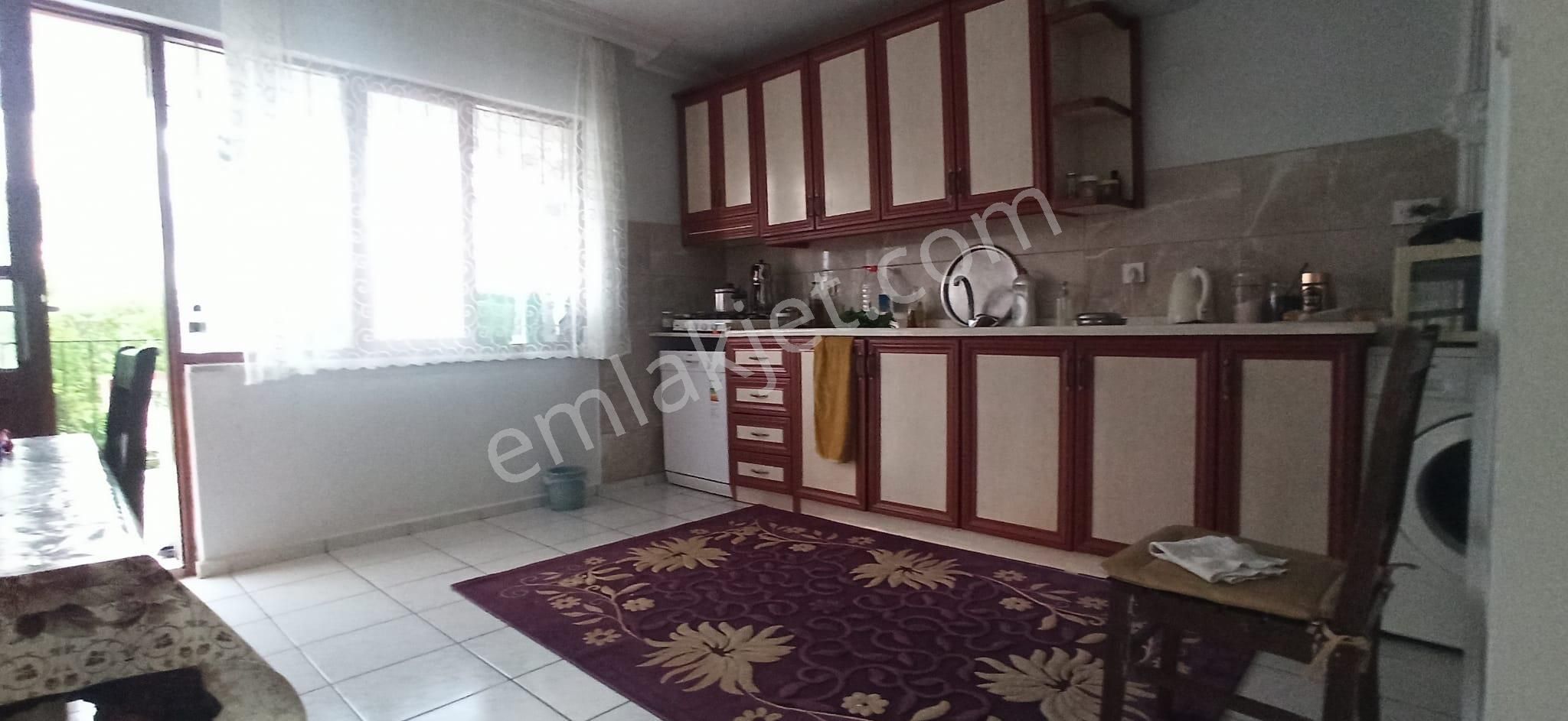 Kuşadası Davutlar Bölgesi Denize 700 Mt 5+1 Satılık Villa - Görsel 4