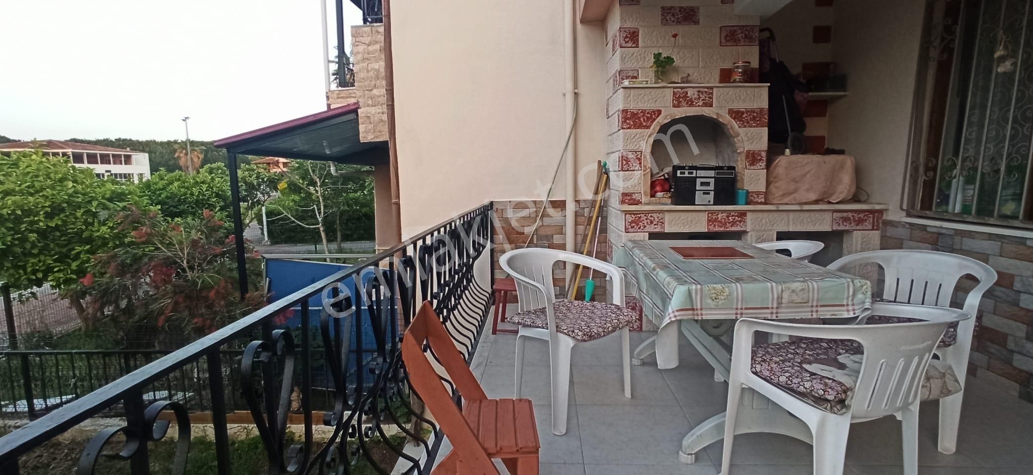 Kuşadası Davutlar Bölgesi Denize 700 Mt 5+1 Satılık Villa - Görsel 3