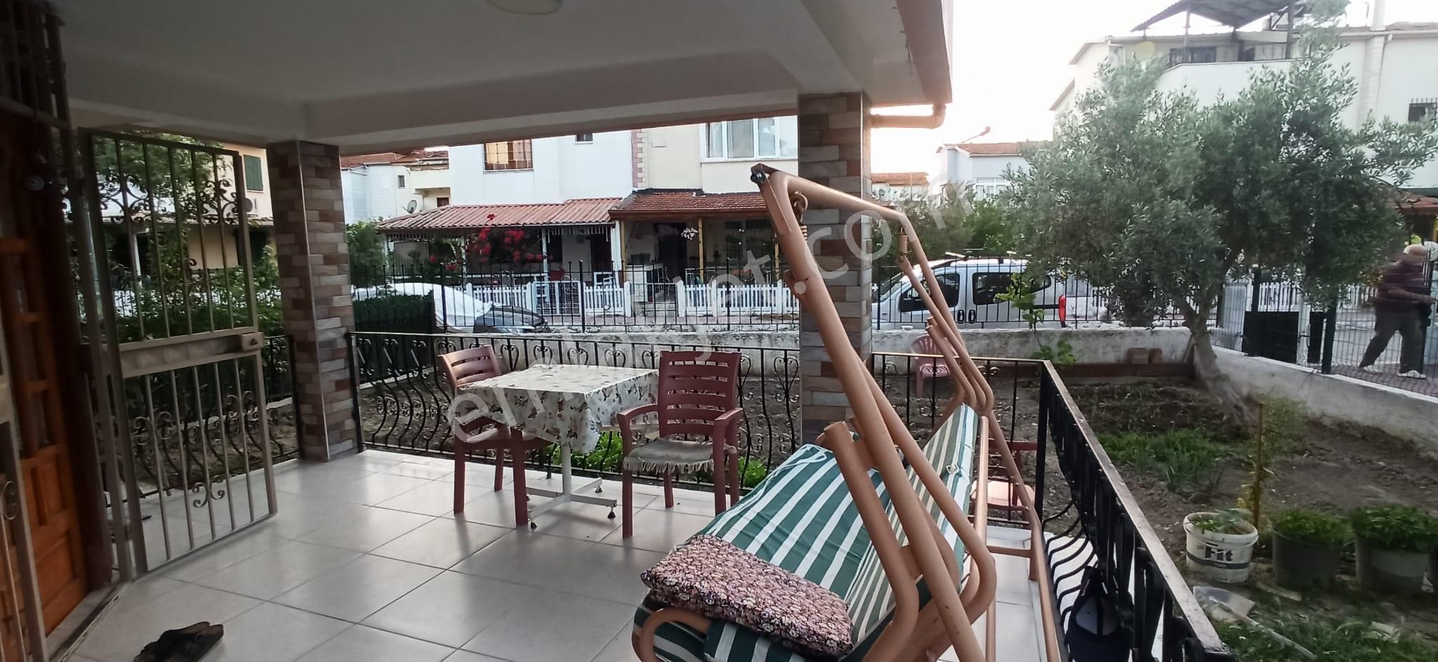 Kuşadası Davutlar Bölgesi Denize 700 Mt 5+1 Satılık Villa - Görsel 13