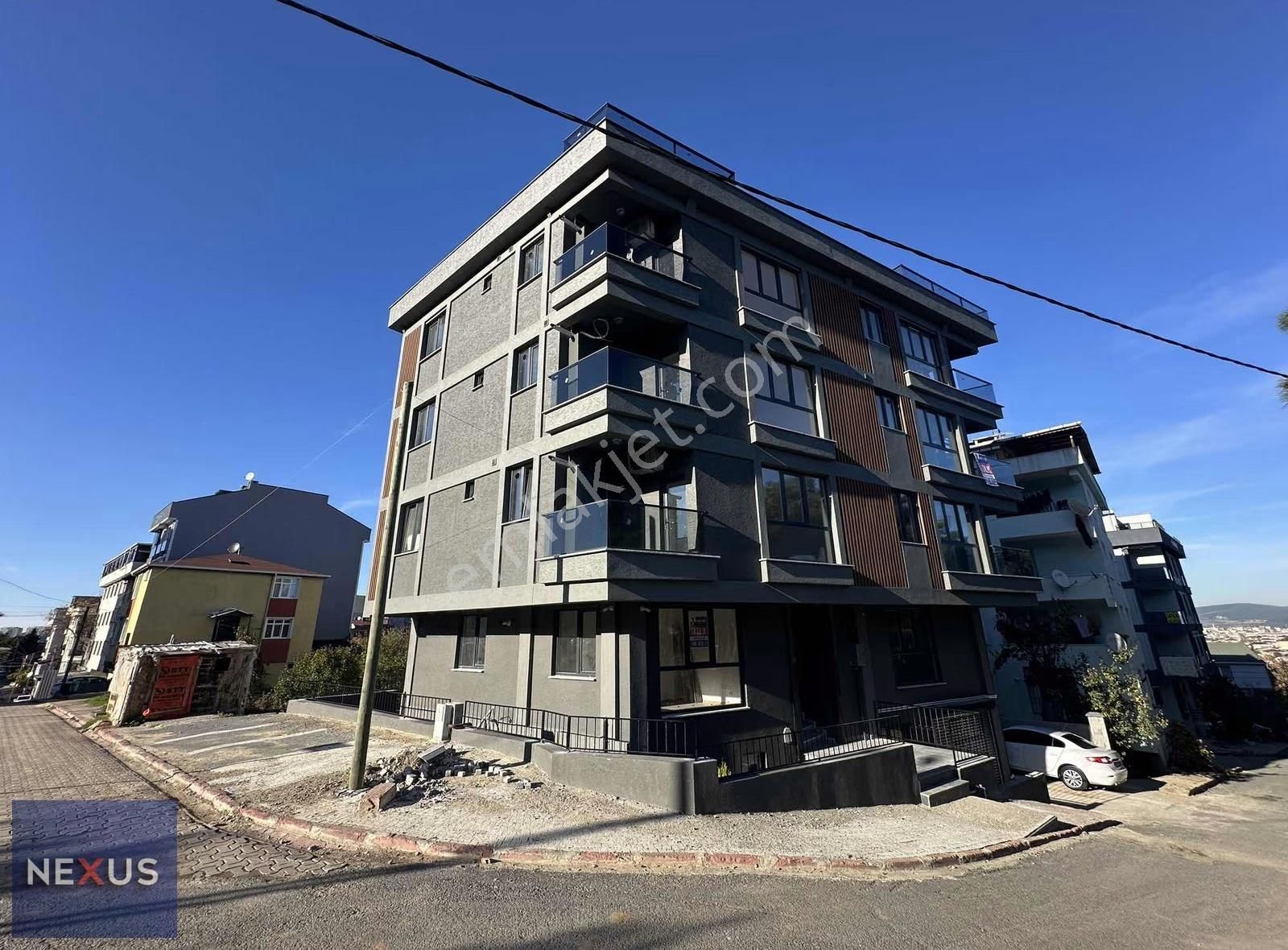 Sancaktepe Veysel Karani Mah Satılık 2+1 Geniş Alt Dublex