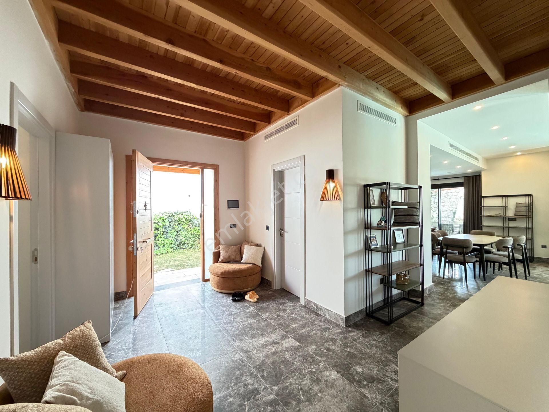 Bodrum 'da Satılık Bitez’in Kalbinde 5+2 Tam Müstakil Havuzlu Villa - Görsel 14