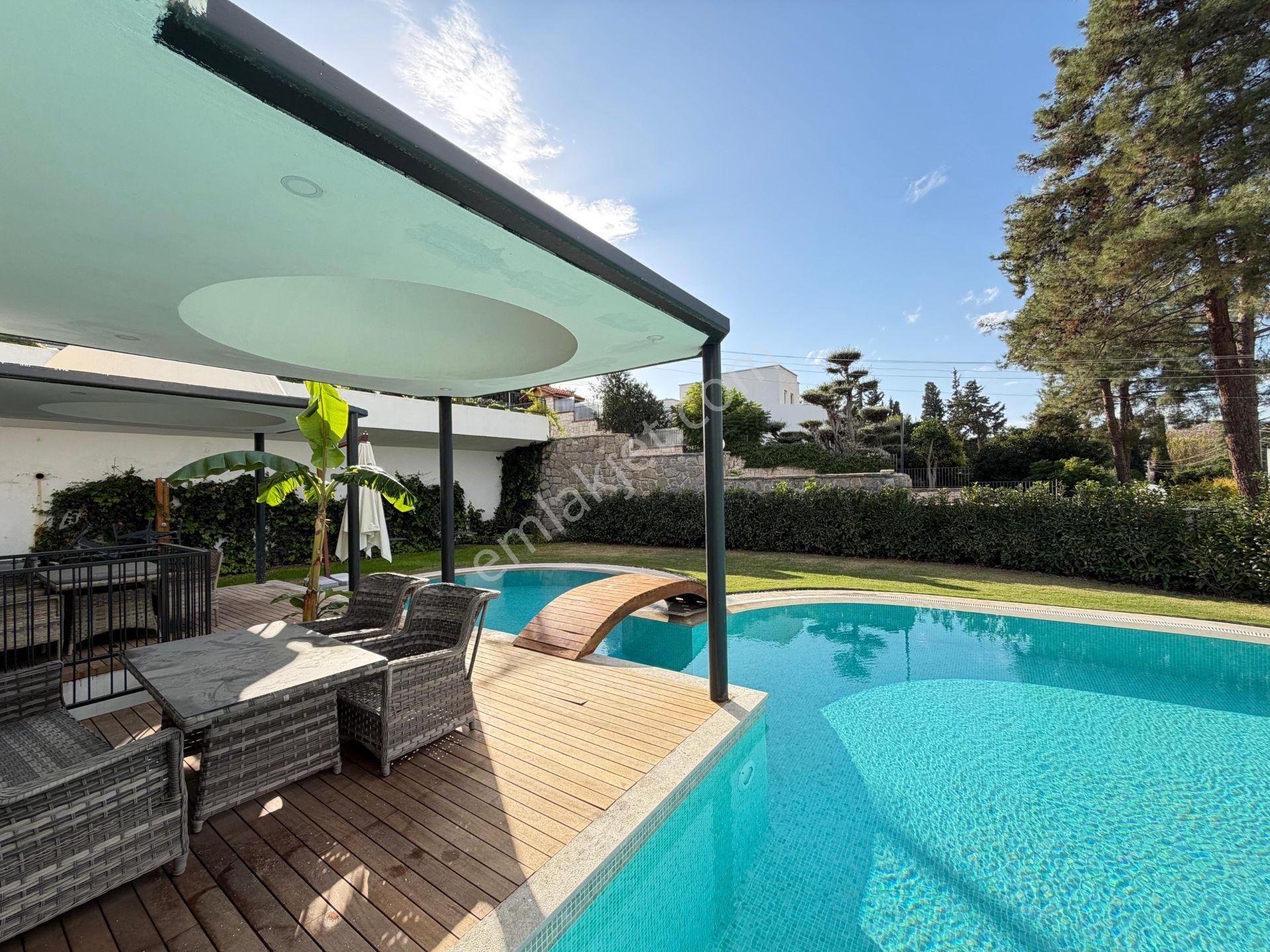 Bodrum 'da Satılık Bitez’in Kalbinde 5+2 Tam Müstakil Havuzlu Villa - Görsel 8