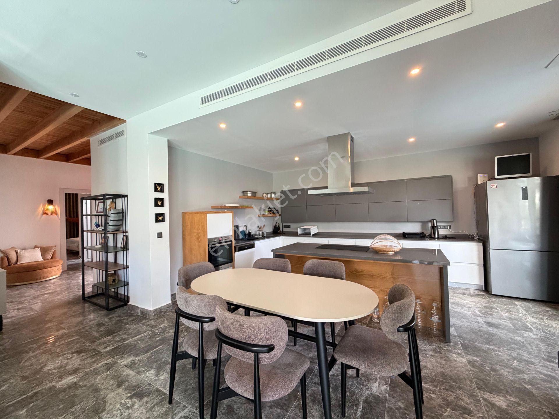 Bodrum 'da Satılık Bitez’in Kalbinde 5+2 Tam Müstakil Havuzlu Villa - Görsel 17