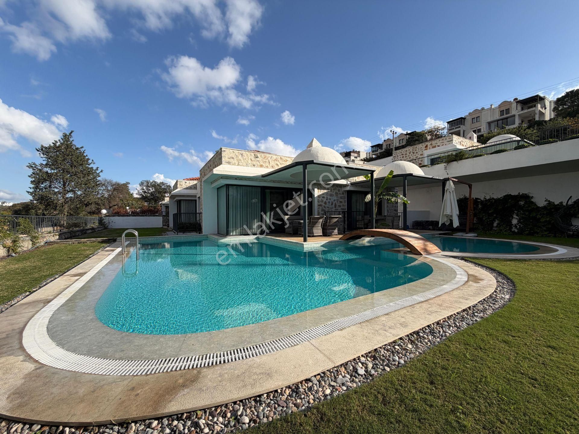 Bodrum 'da Satılık Bitez’in Kalbinde 5+2 Tam Müstakil Havuzlu Villa - Görsel 5