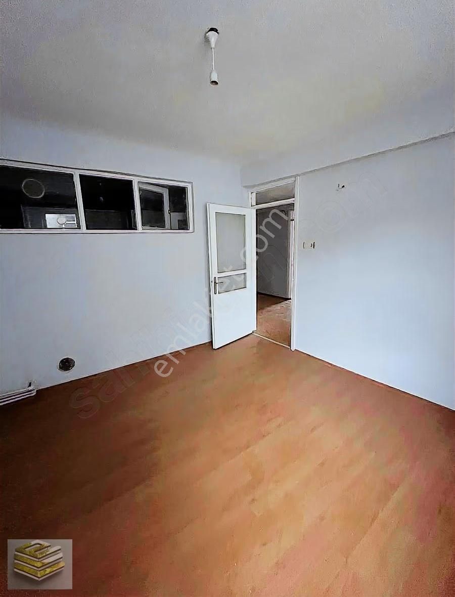 Ekipten Adalet Mahallesinde Satılık Doğalgazlı Yatırımlık Daire - Görsel 3