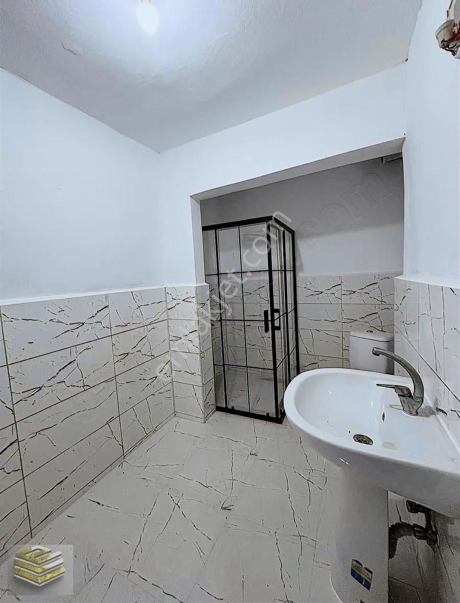 Ekipten Adalet Mahallesinde Satılık Doğalgazlı Yatırımlık Daire - Görsel 4