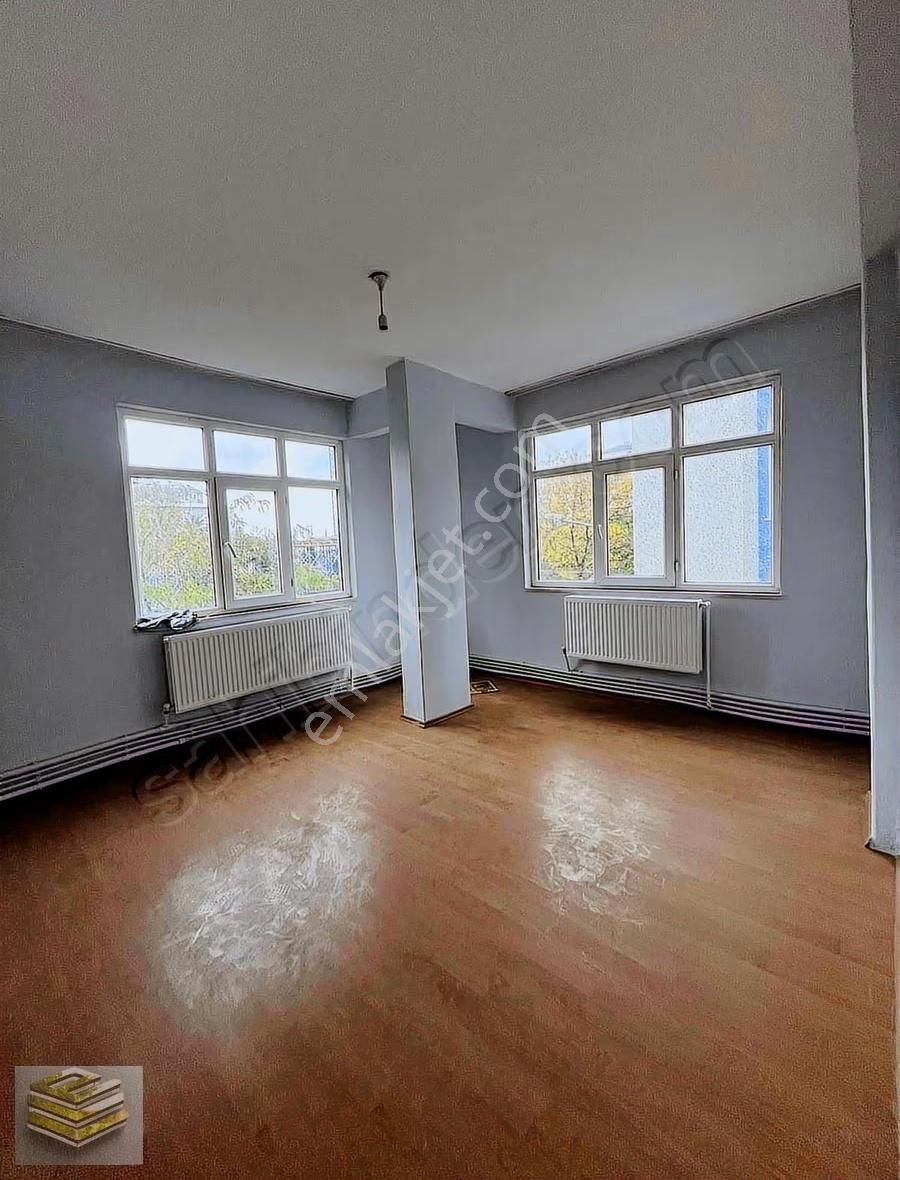 Ekipten Adalet Mahallesinde Satılık Doğalgazlı Yatırımlık Daire - Görsel 9