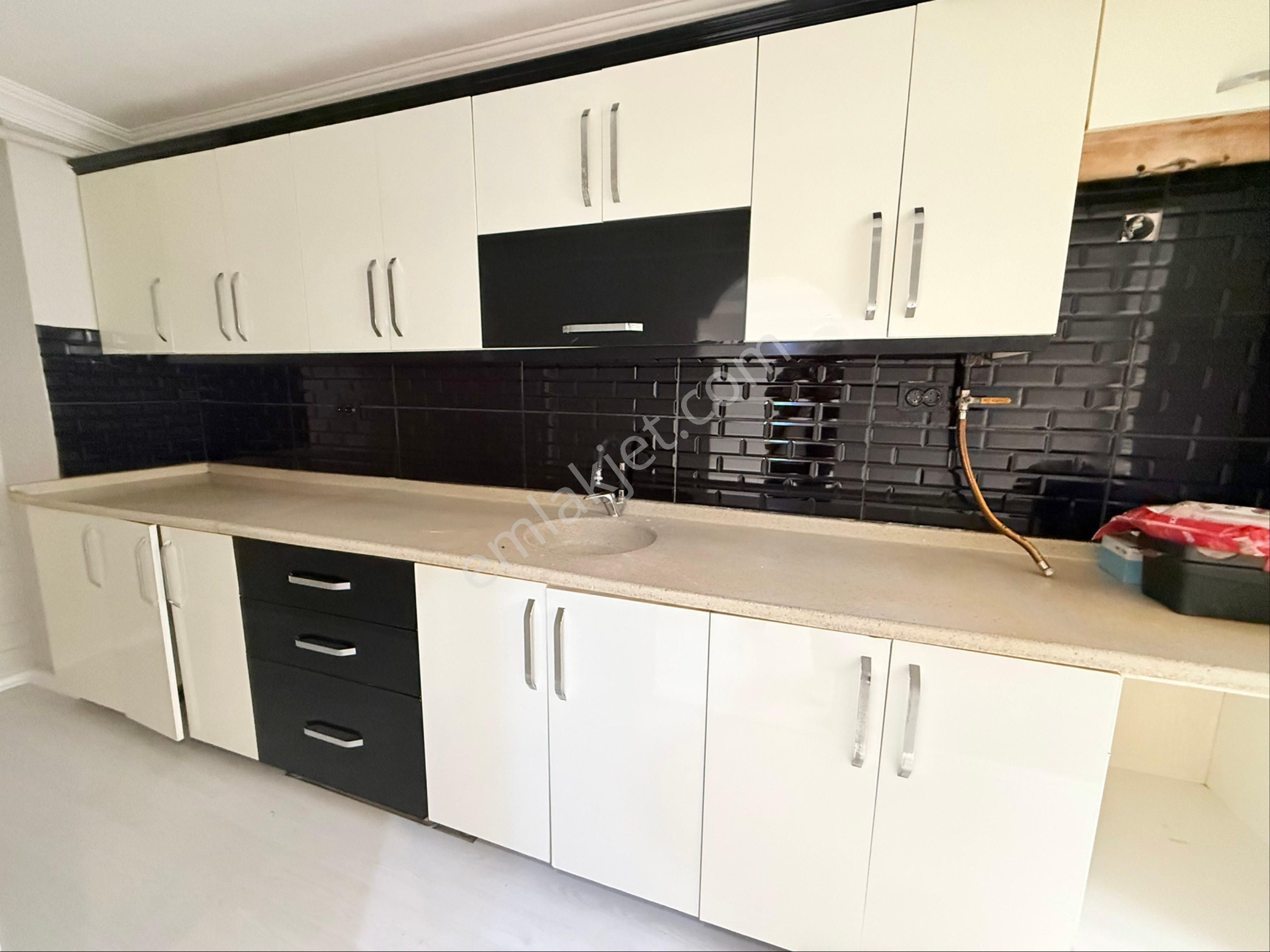 Üçyol Metro Yakını 2+1 80 M2 Doğalgazlı Bakımlı Satılık Daire - Görsel 4