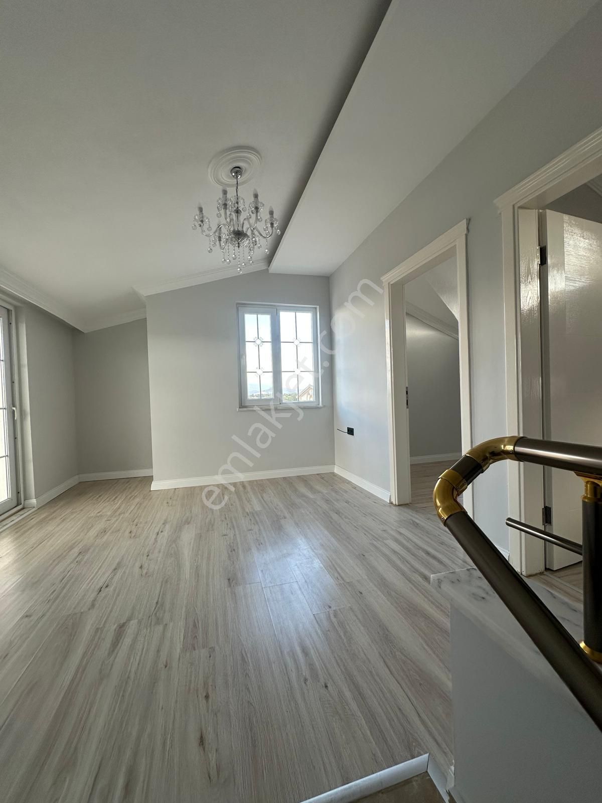 Didim Yeşilkent Te 5+1 Ayrı Mutfak Villa - Görsel 13