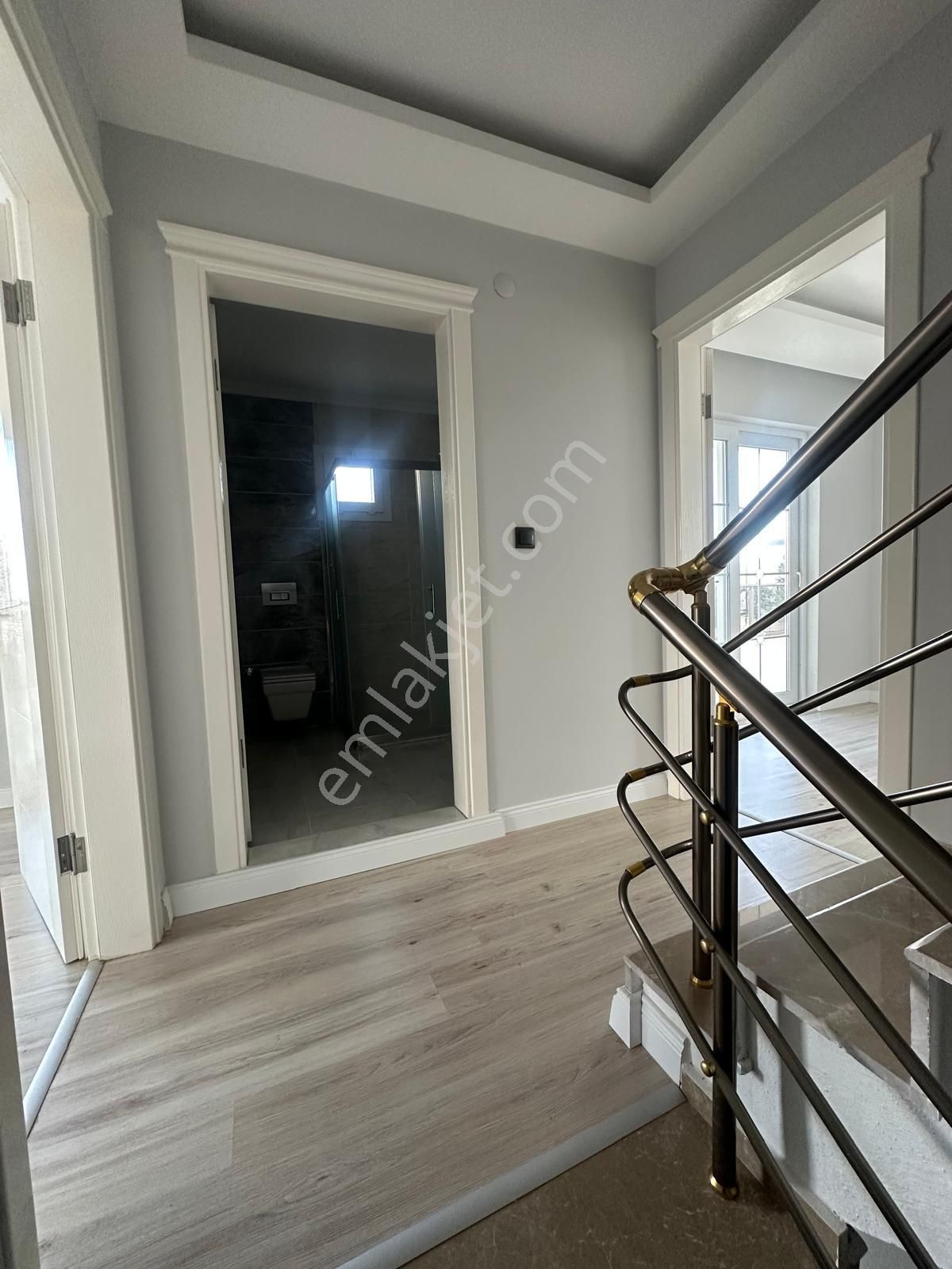 Didim Yeşilkent Te 5+1 Ayrı Mutfak Villa - Görsel 24