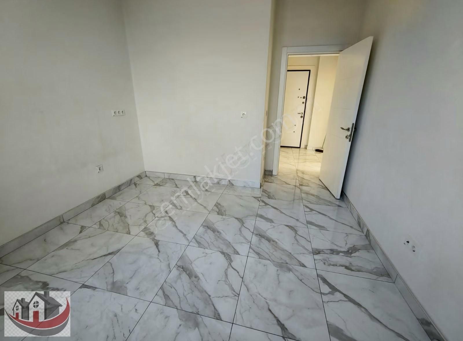 Güneyden Devasa Geniş 2+1.100m2 Asansörlü Lüks Daire - Görsel 7