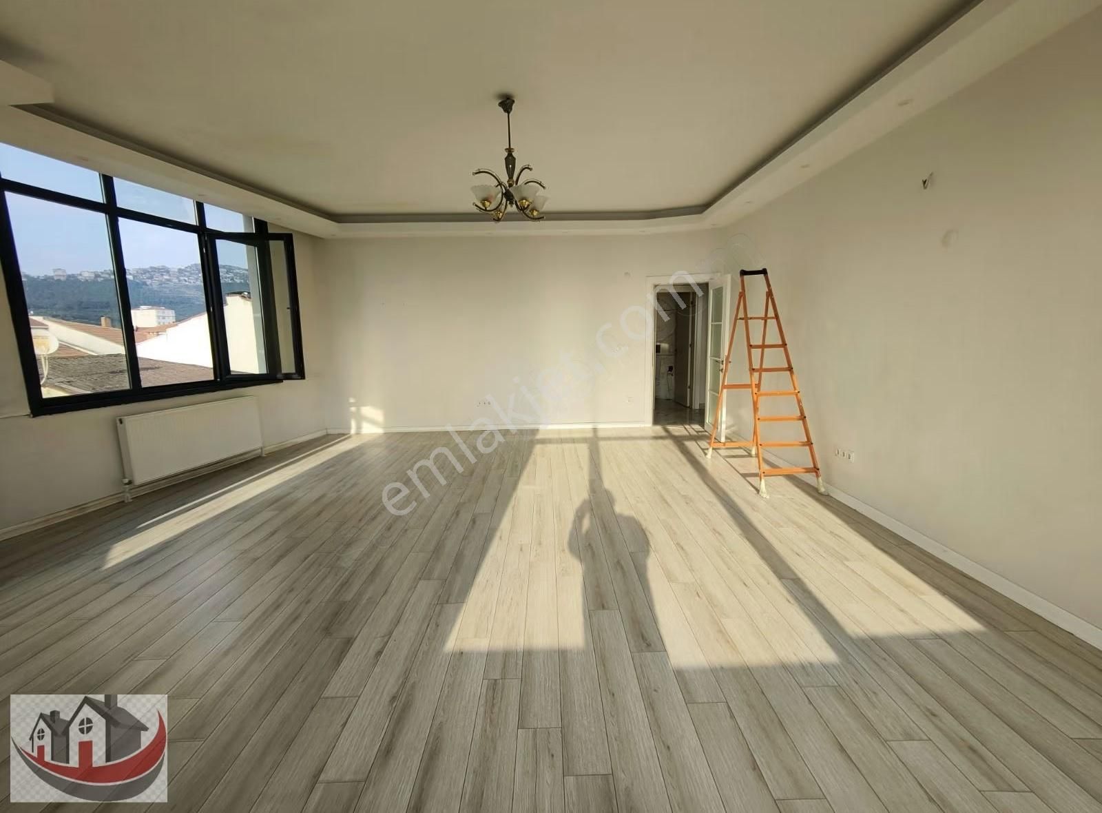 Güneyden Devasa Geniş 2+1.100m2 Asansörlü Lüks Daire - Görsel 5