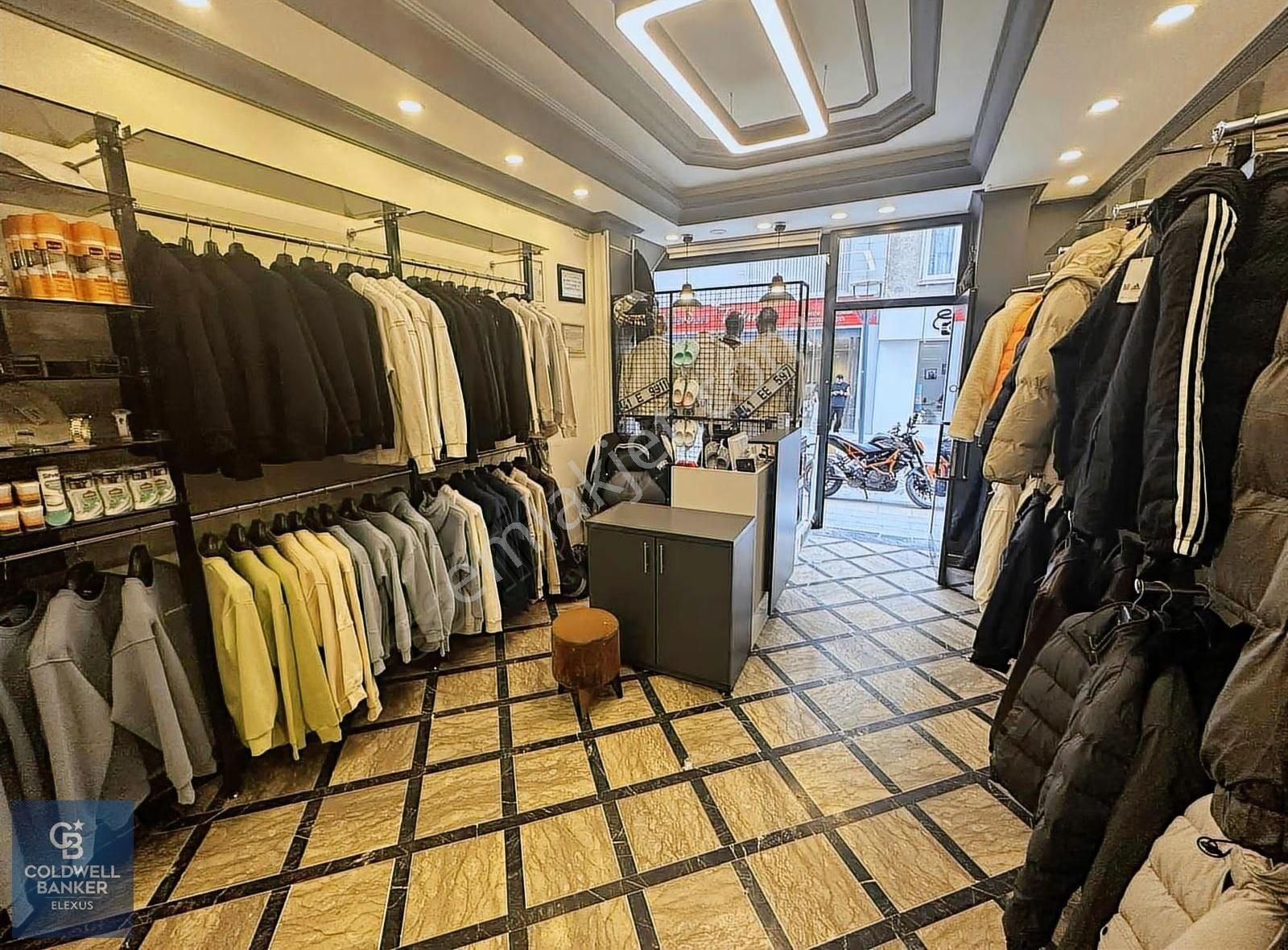 Cb Elexus | Gölcük Merkez'de Marjinal Devren Giyim Mağazası - Görsel 15