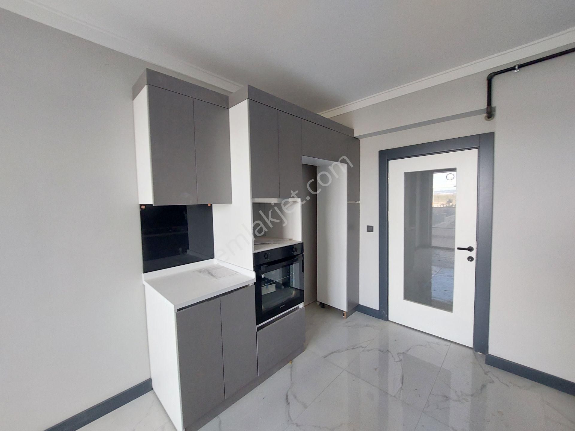 Sincan Törekent Mah Cevre Yoluna Yakın Metroya 5 Dk Kiralık 4+1 Daire - Görsel 4