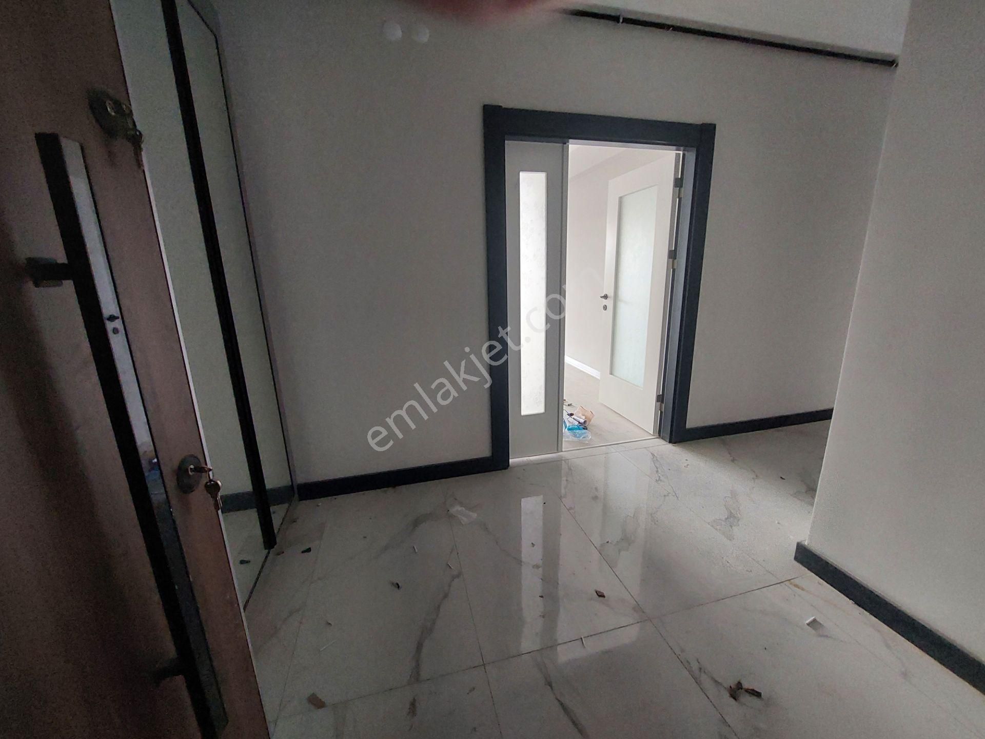 Sincan Törekent Mah Cevre Yoluna Yakın Metroya 5 Dk Kiralık 4+1 Daire - Görsel 24