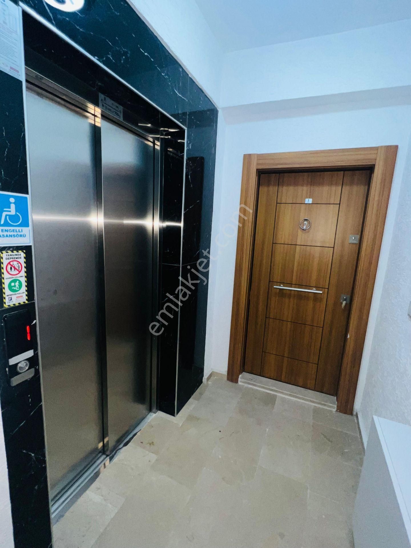 İstanbul Sancaktepe Yunusemre Mah Satılık 3+1 Ara Kat 130 M2 Daire - Görsel 32