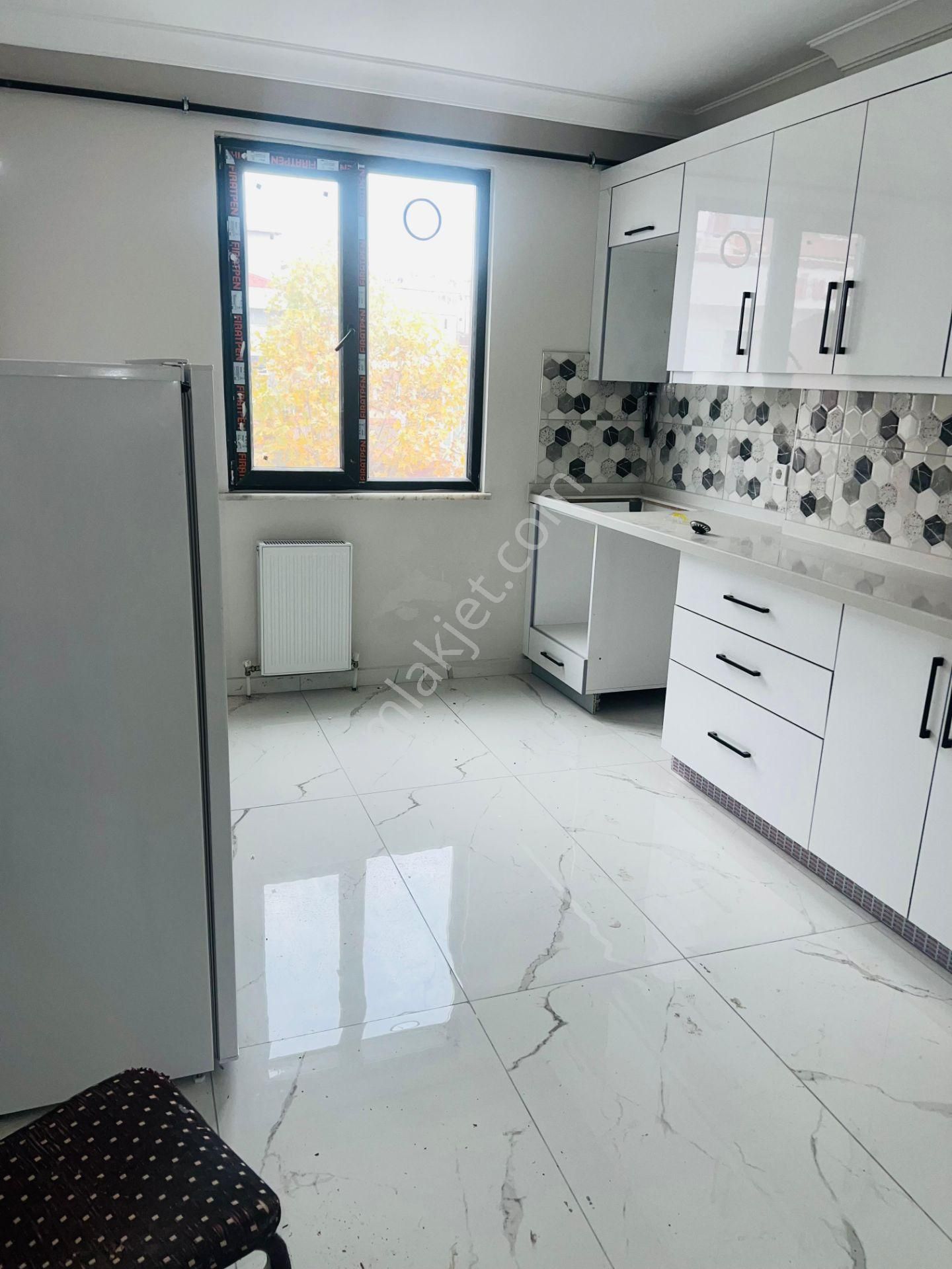 İstanbul Sancaktepe Yunusemre Mah Satılık 3+1 Ara Kat 130 M2 Daire - Görsel 23