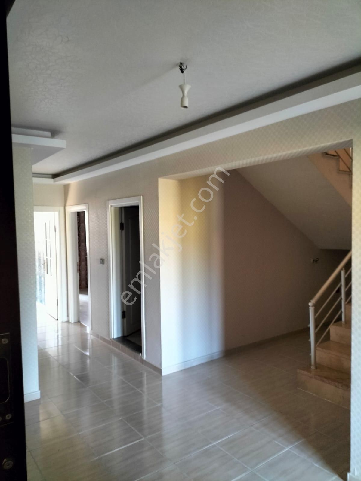 Gürsuda Geniş Güzel Lokasyonda Satılık Daire - Görsel 14