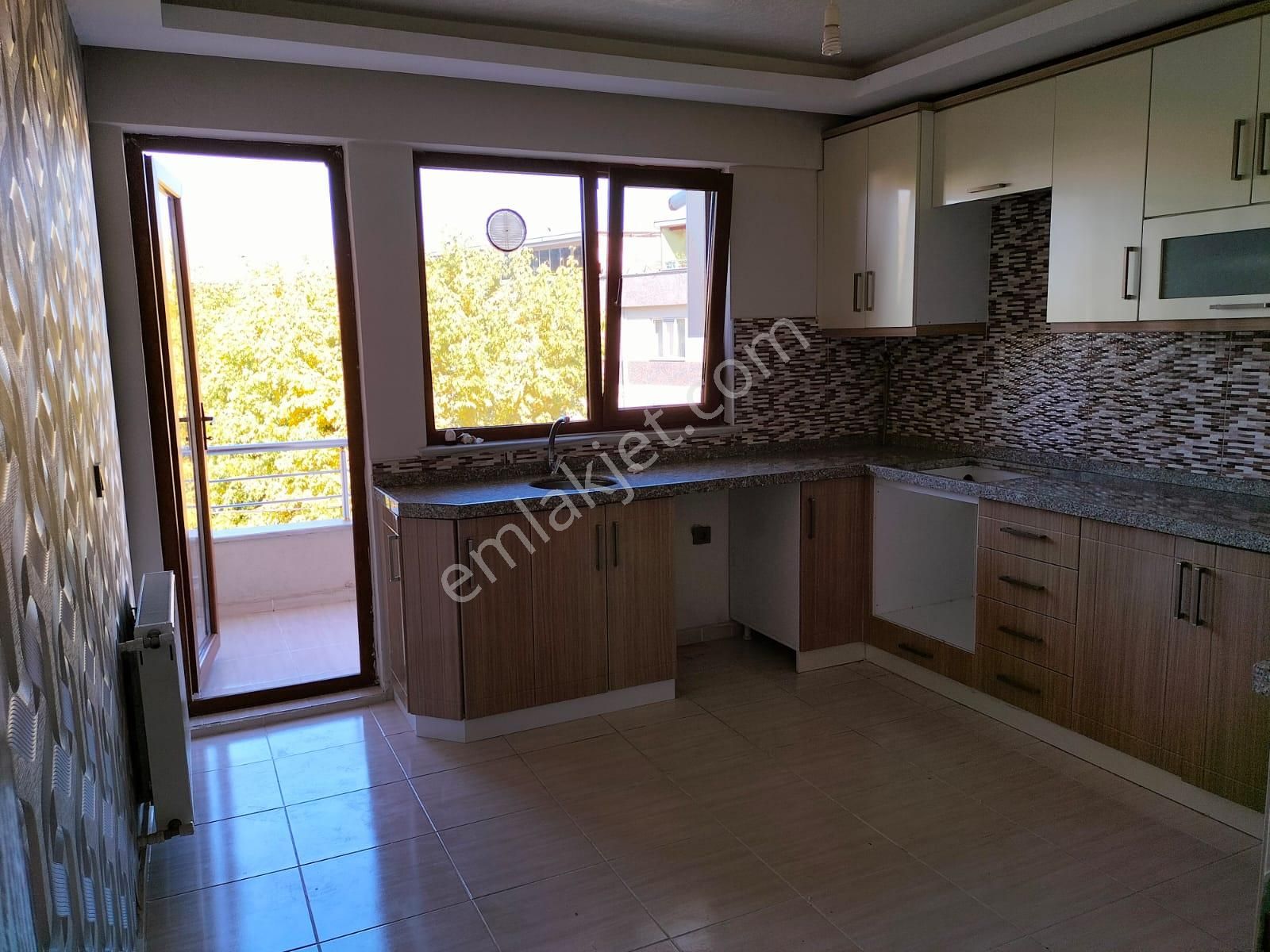 Gürsuda Geniş Güzel Lokasyonda Satılık Daire - Görsel 9