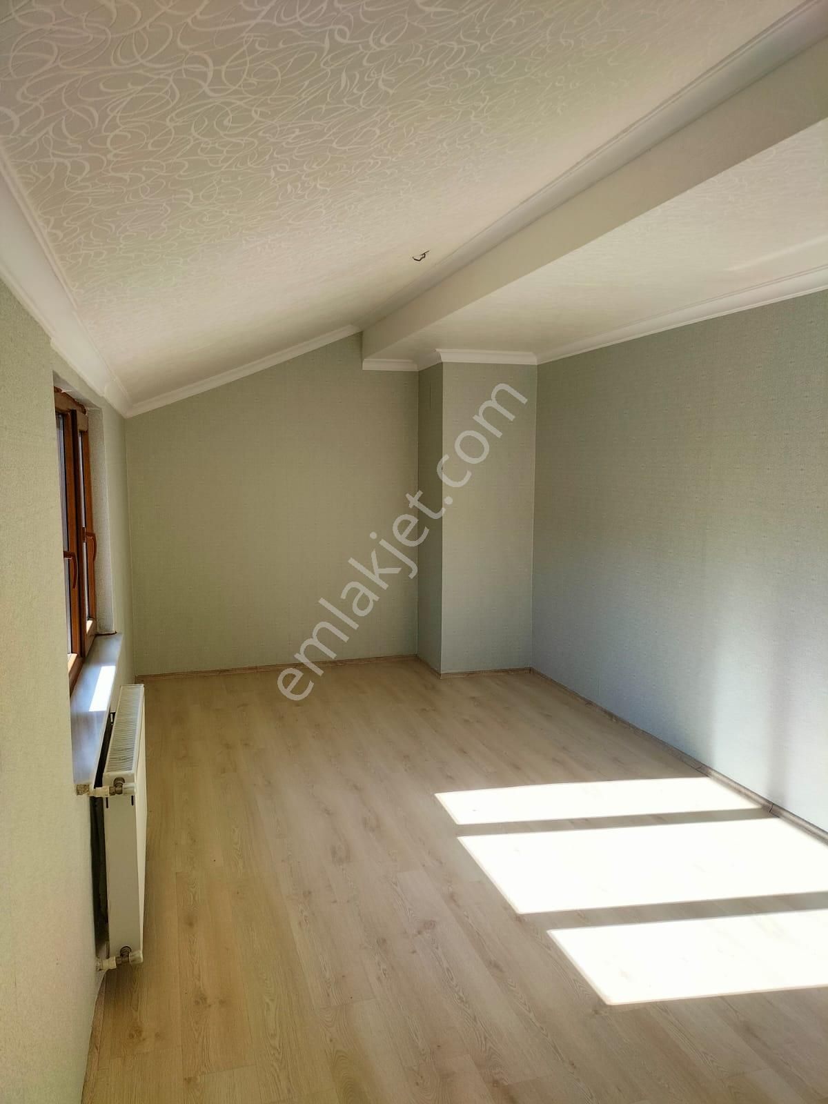 Gürsuda Geniş Güzel Lokasyonda Satılık Daire - Görsel 16