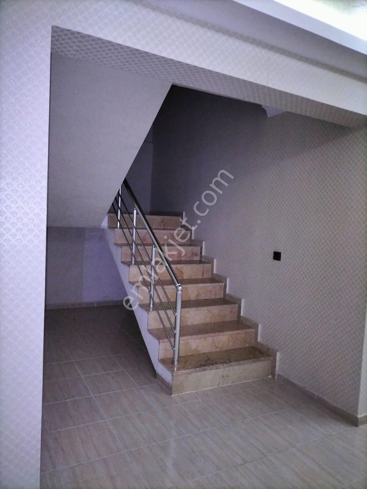 Gürsuda Geniş Güzel Lokasyonda Satılık Daire - Görsel 6