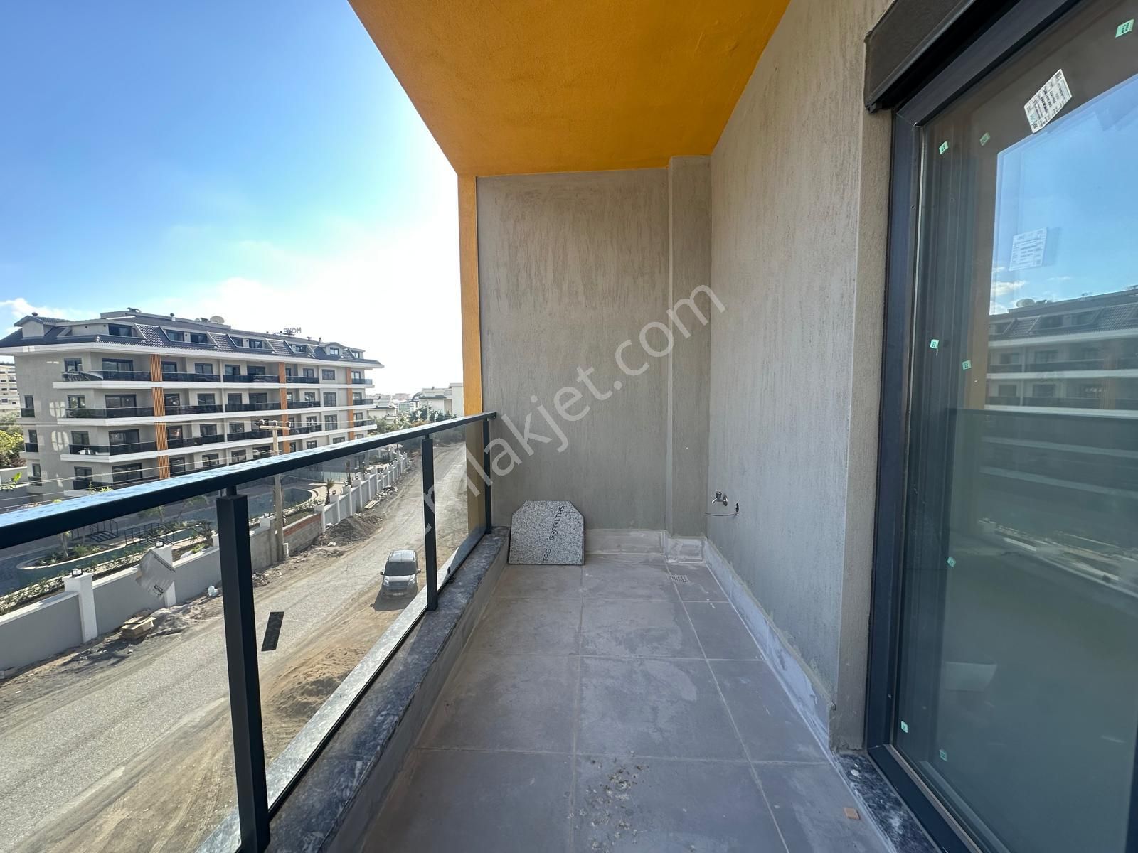 Alanya Oba'da Satılık Sıfır 1+1 Amerikan Mutfak Geniş Daire - Görsel 20