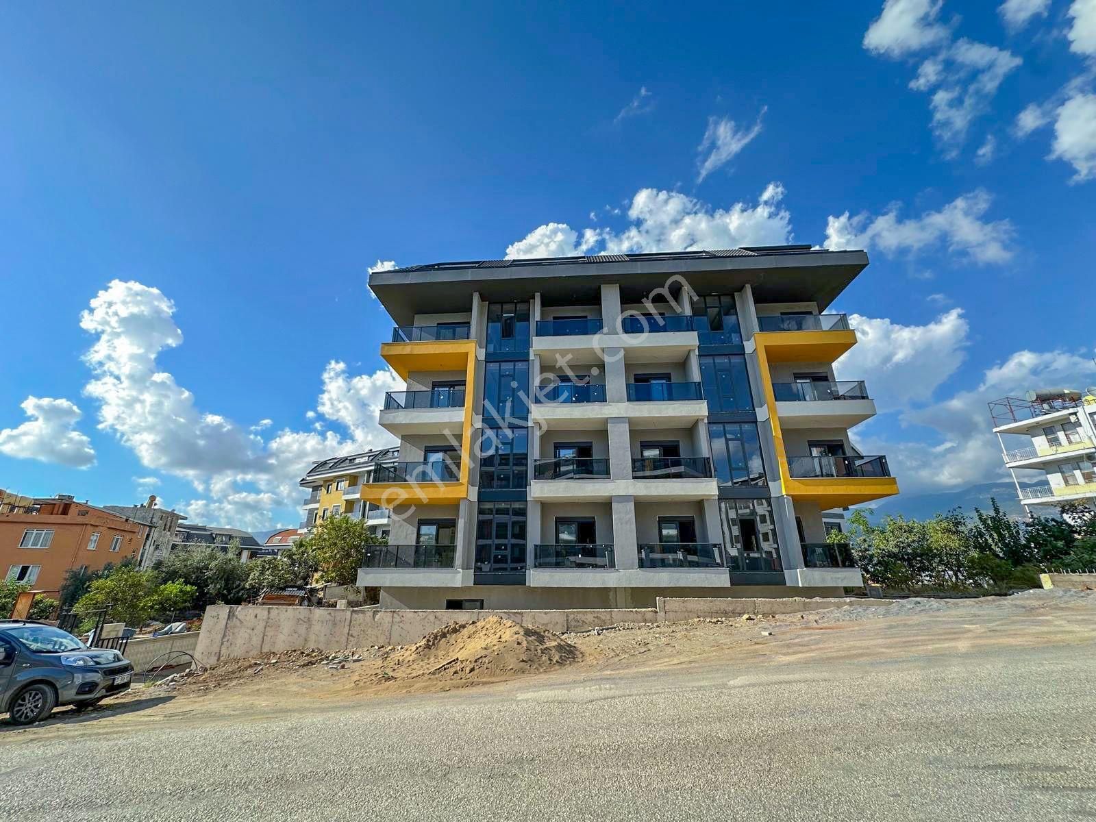 Alanya Oba'da Satılık Sıfır 1+1 Amerikan Mutfak Geniş Daire