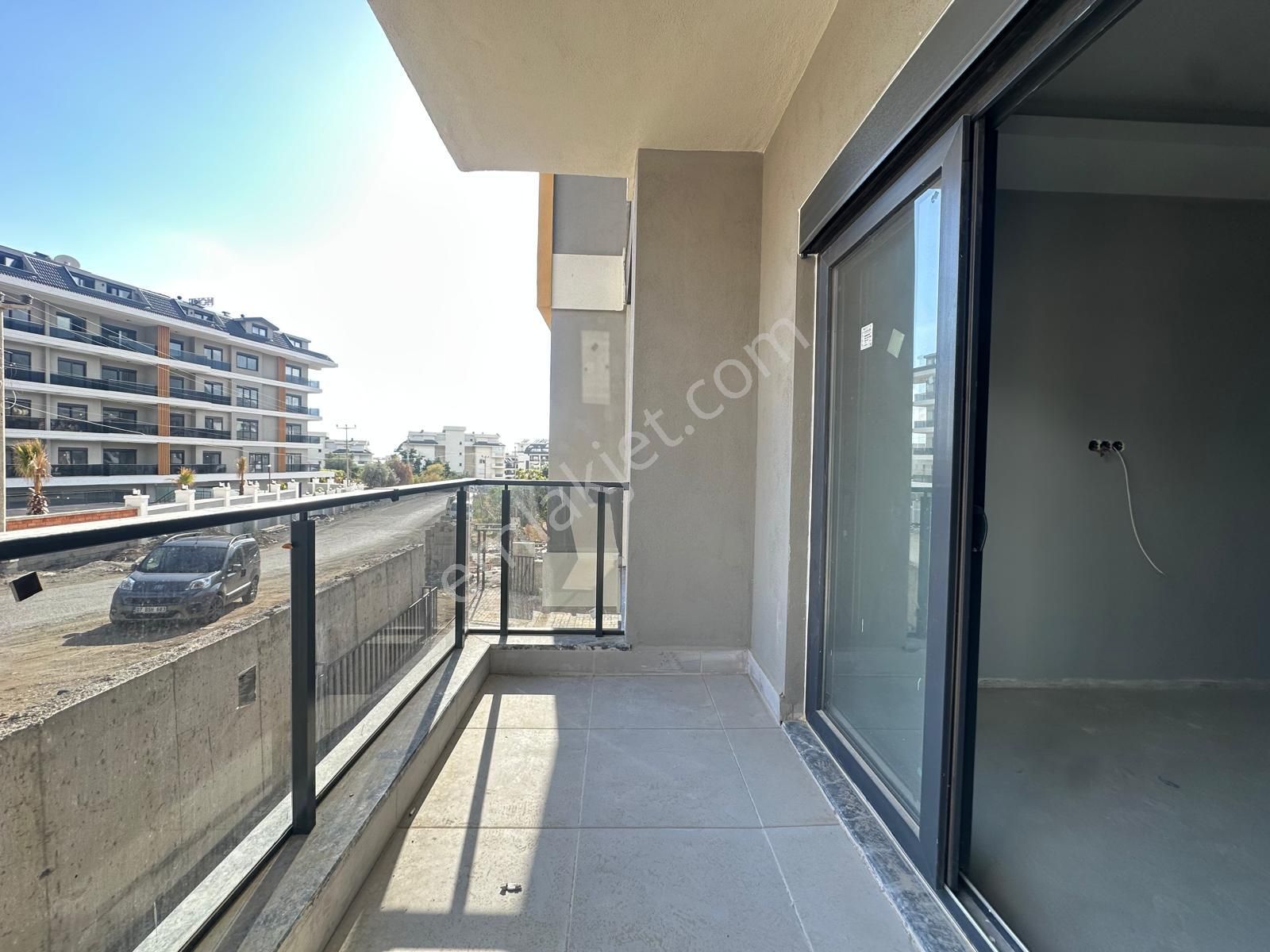 Alanya Oba'da Satılık Sıfır 1+1 Amerikan Mutfak Geniş Daire - Görsel 18