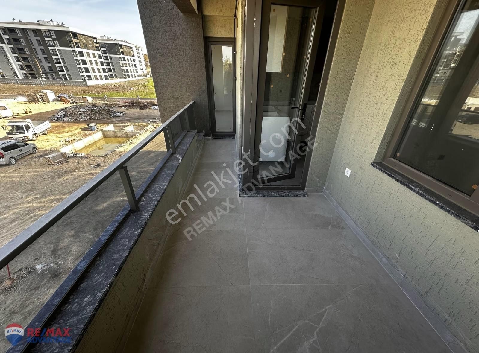 Remax Advantage Havuzlu Site İçinde 2+1 Yeni Nesil Daire - Görsel 12