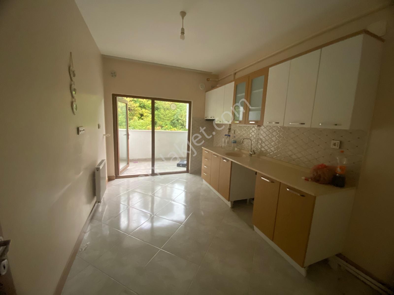 Trabzon Yomra'da Satılık 3+1 Daire - Görsel 4