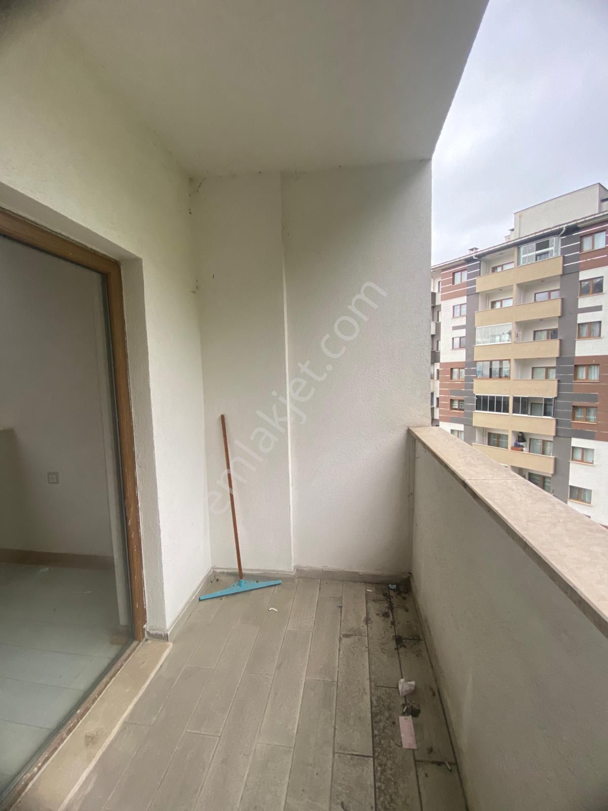 Trabzon Yomra'da Satılık 3+1 Daire - Görsel 11