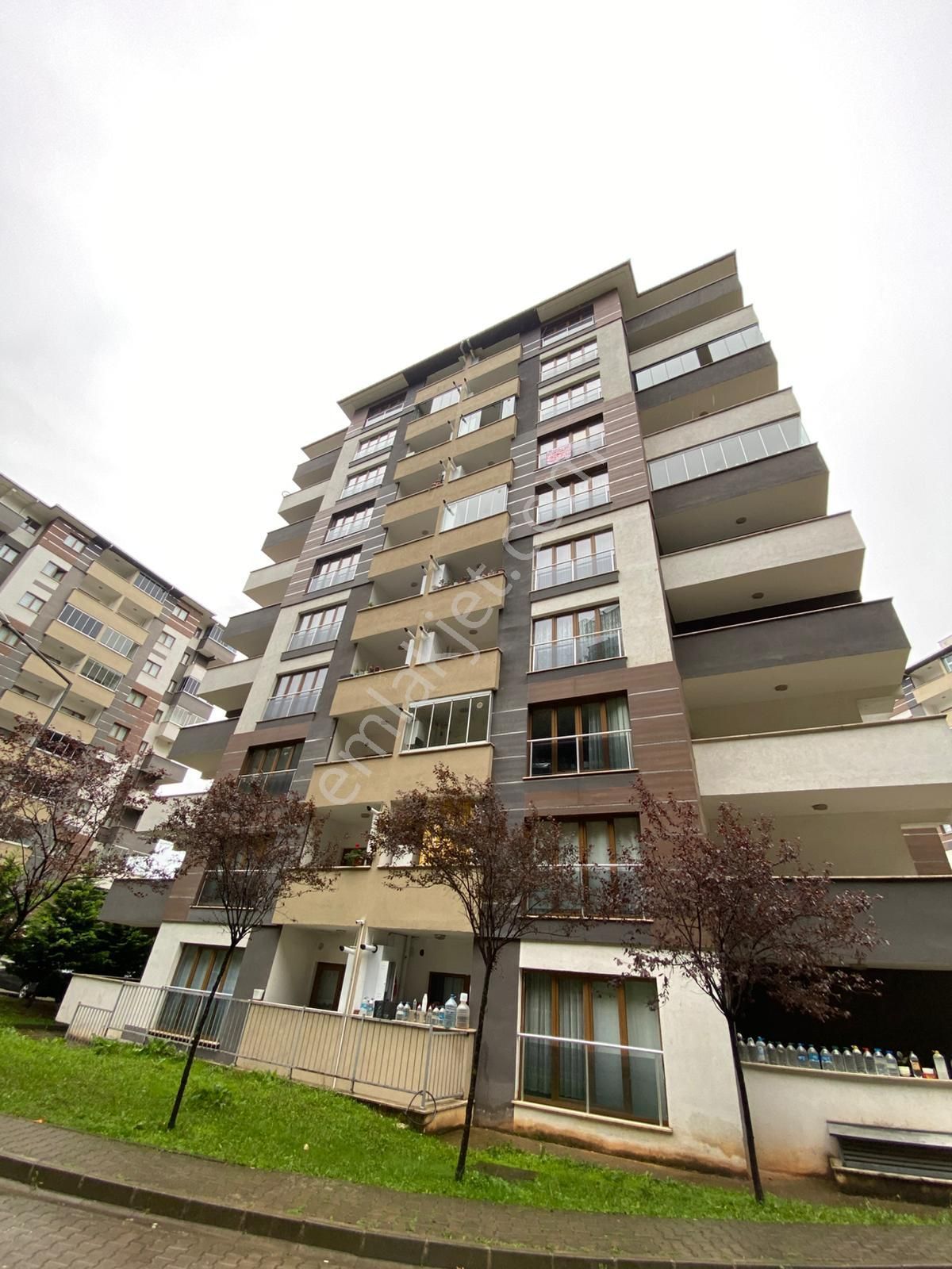 Trabzon Yomra'da Satılık 3+1 Daire