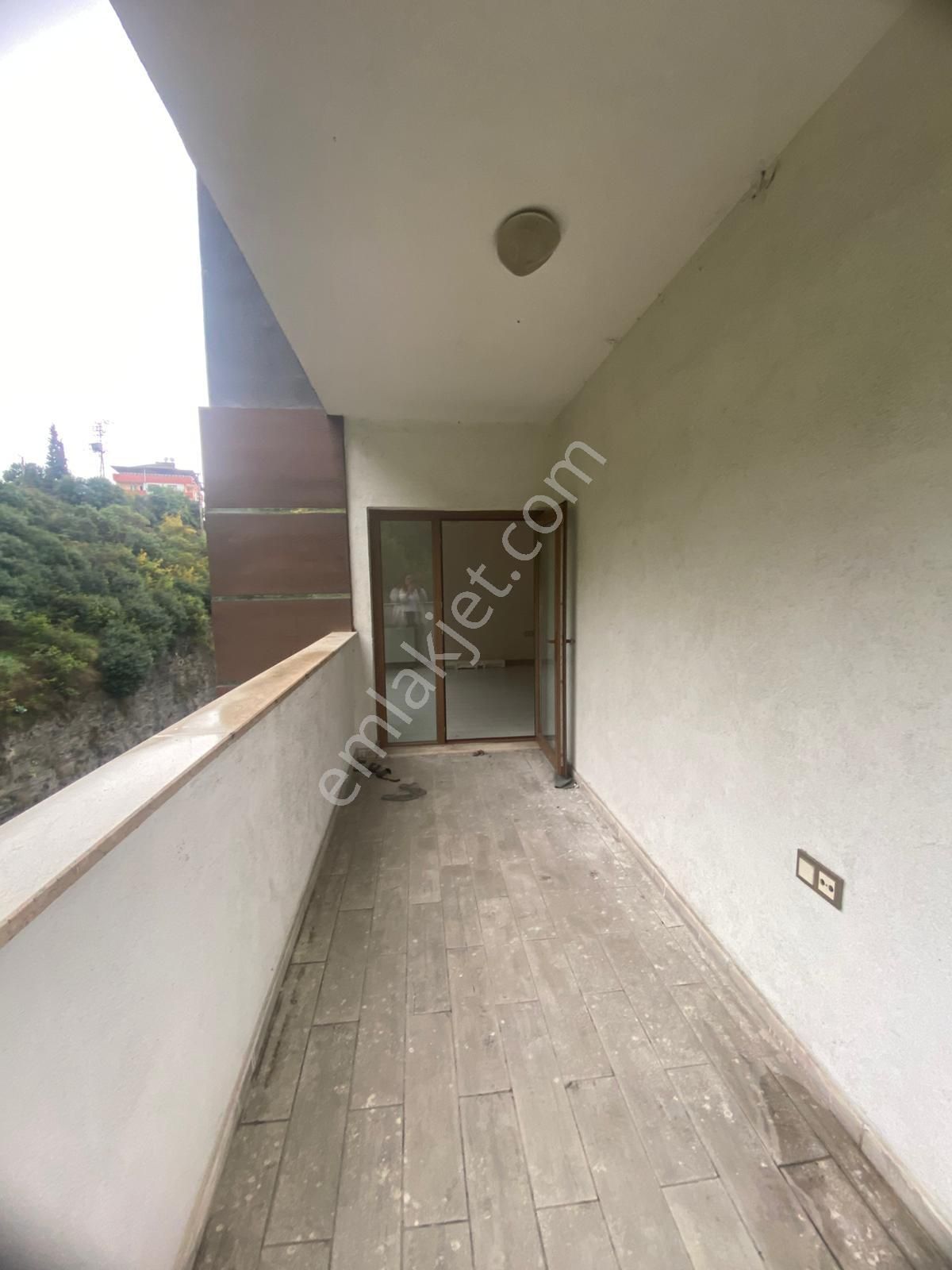 Trabzon Yomra'da Satılık 3+1 Daire - Görsel 19